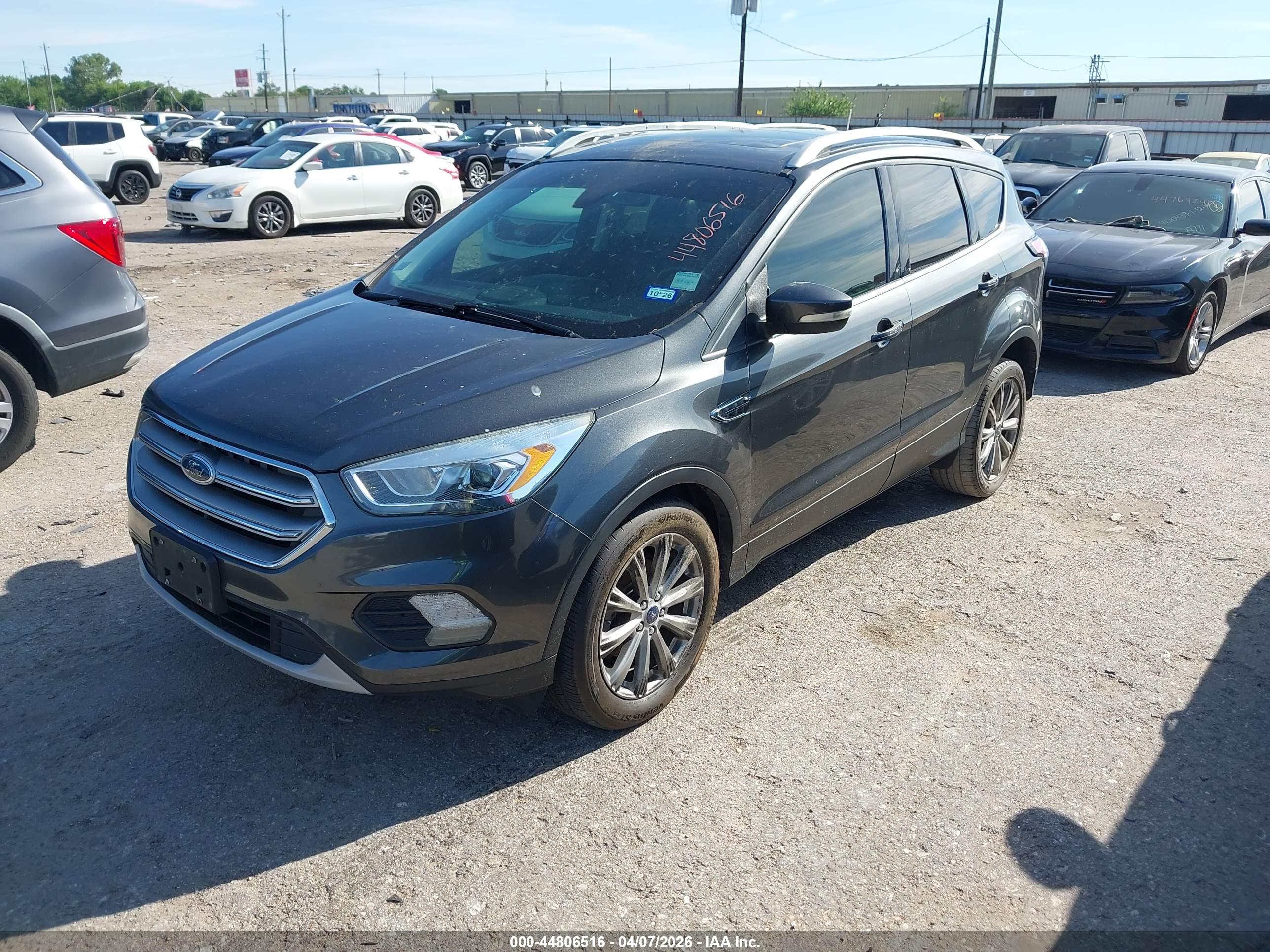 FORD ESCAPE image 2