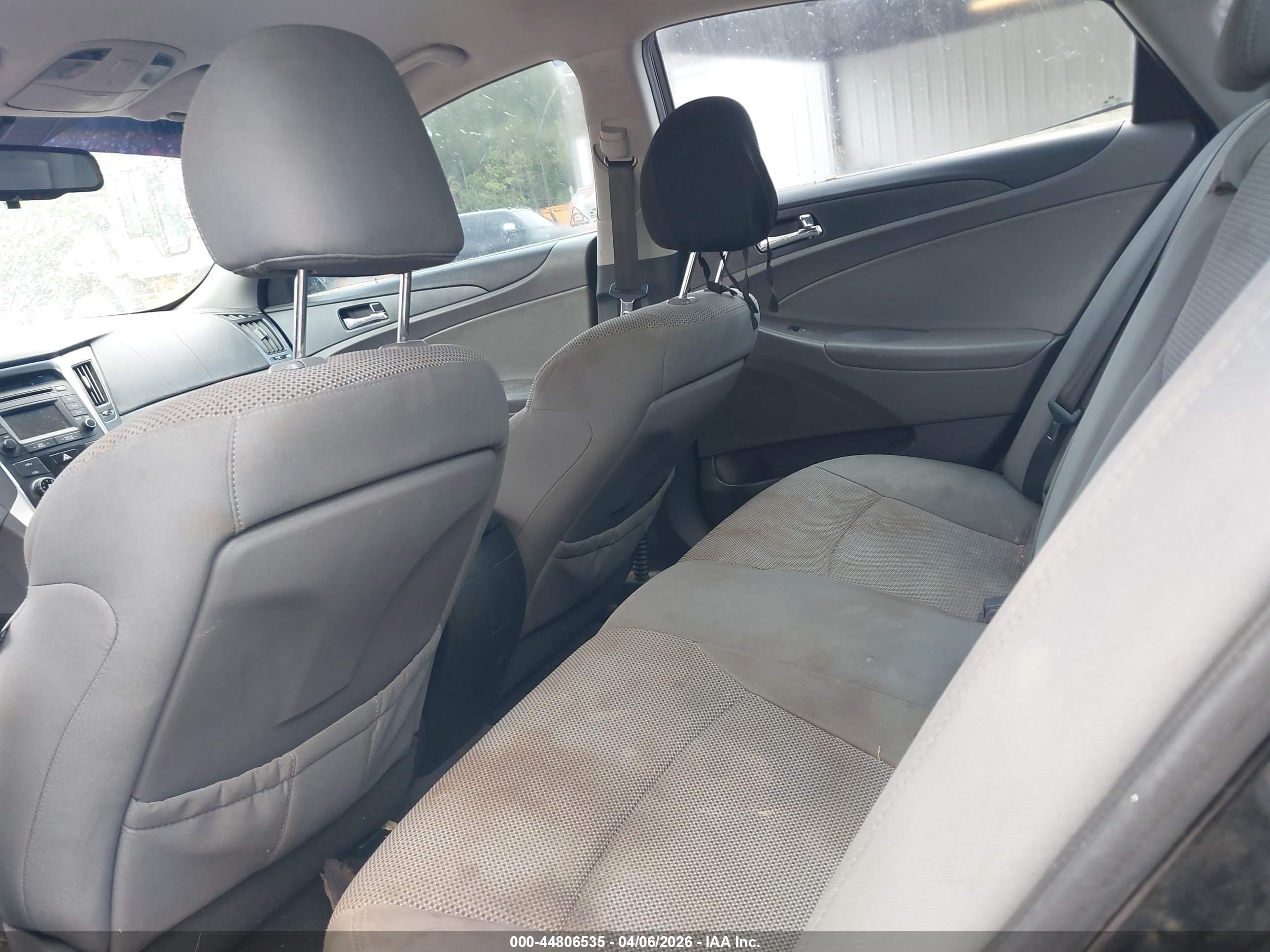 HYUNDAI SONATA image 8