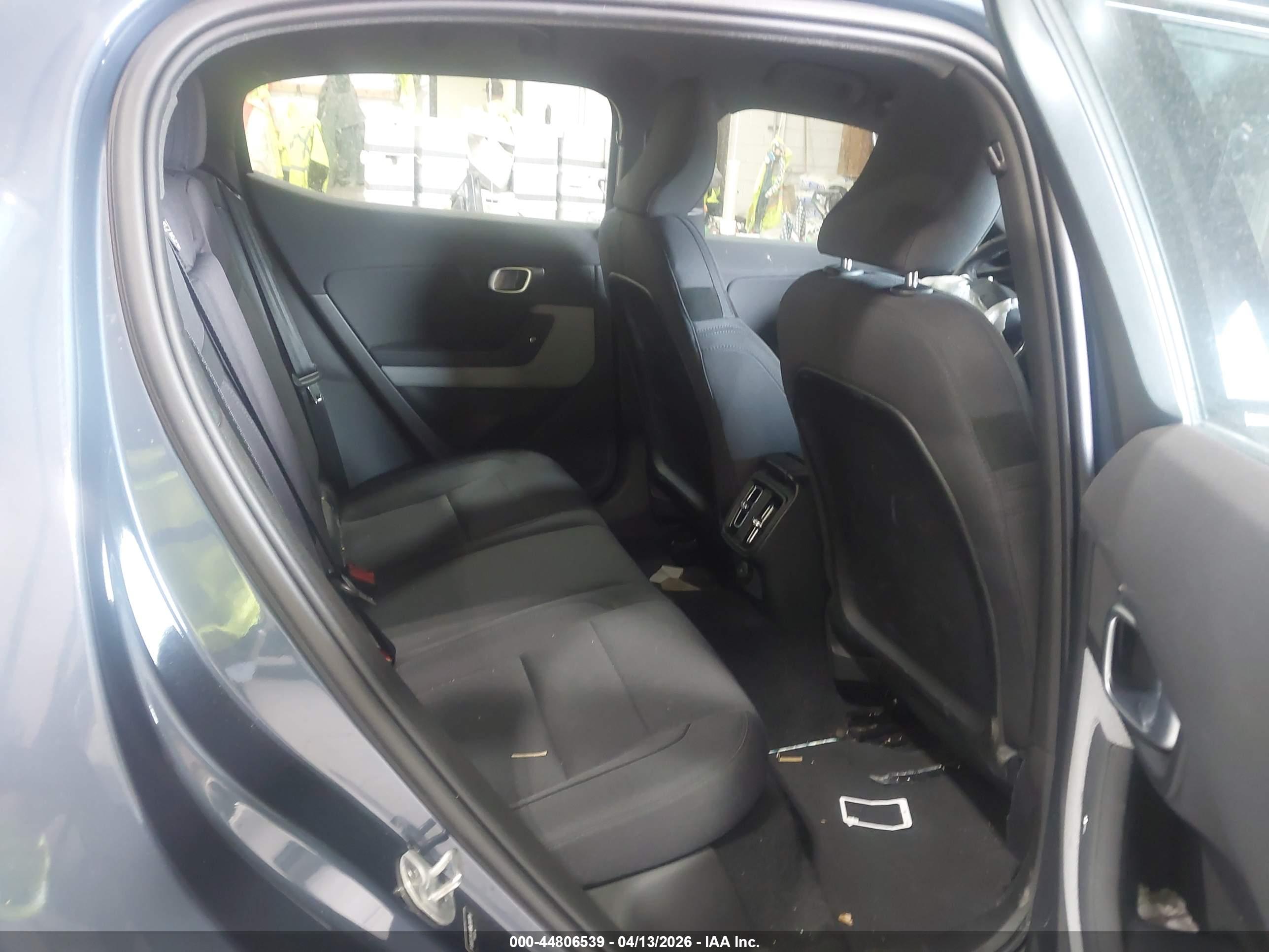POLESTAR 2 image 8