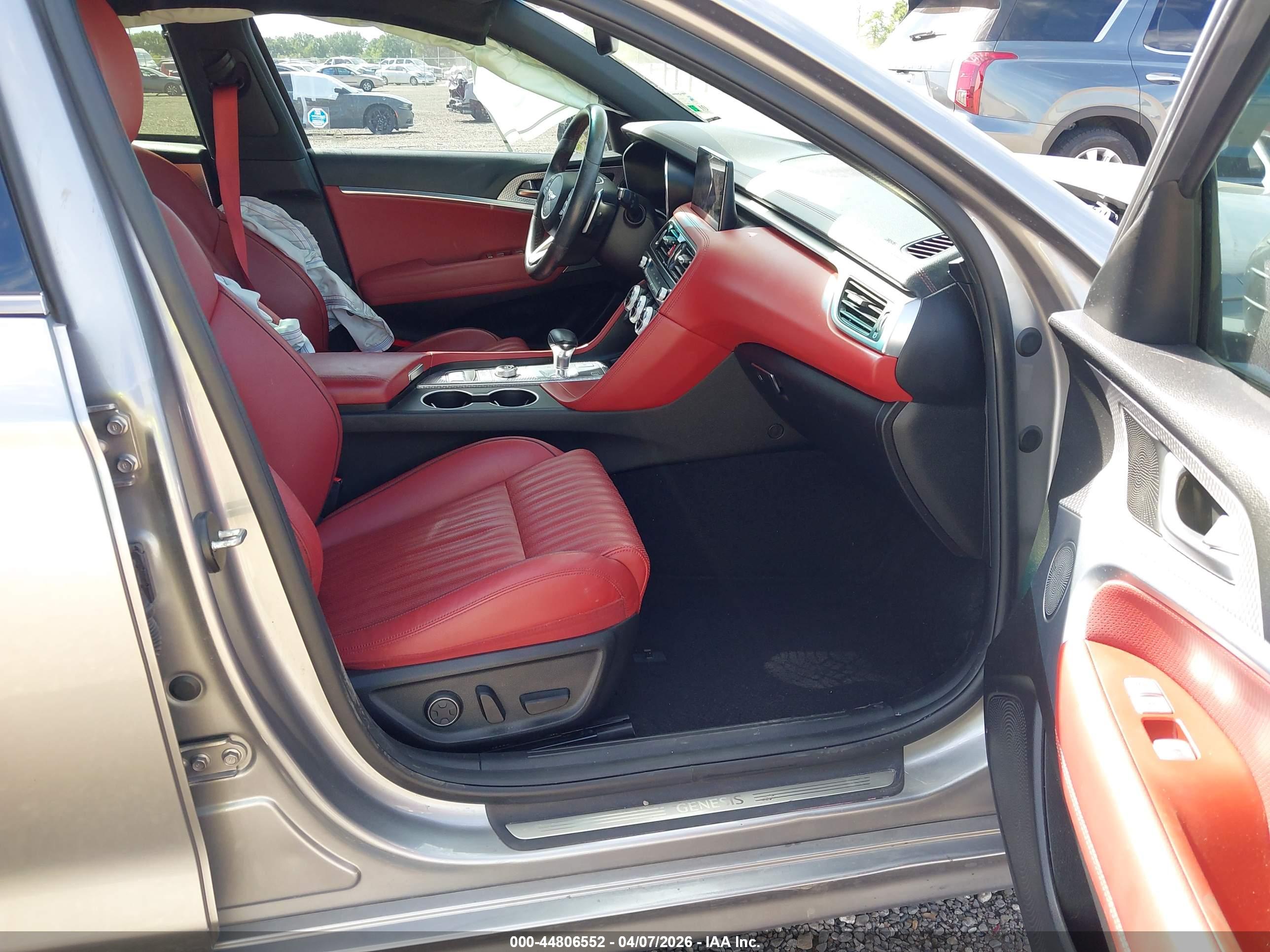 GENESIS G70 image 5