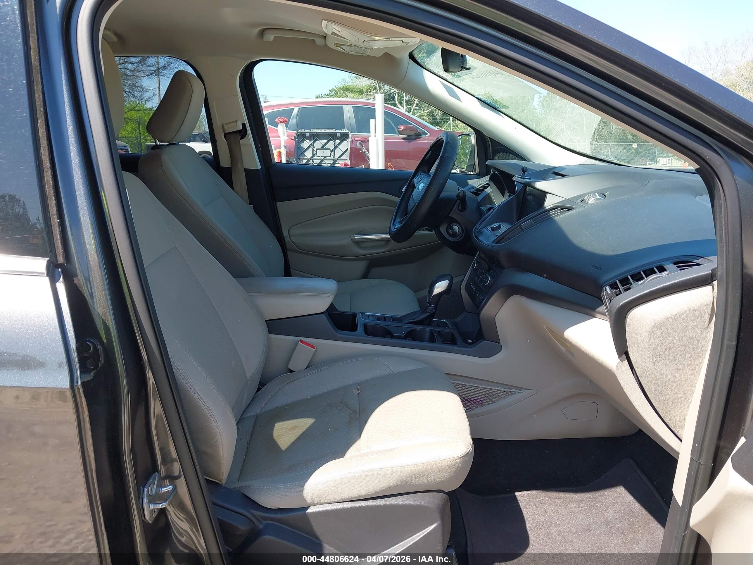 FORD ESCAPE image 5