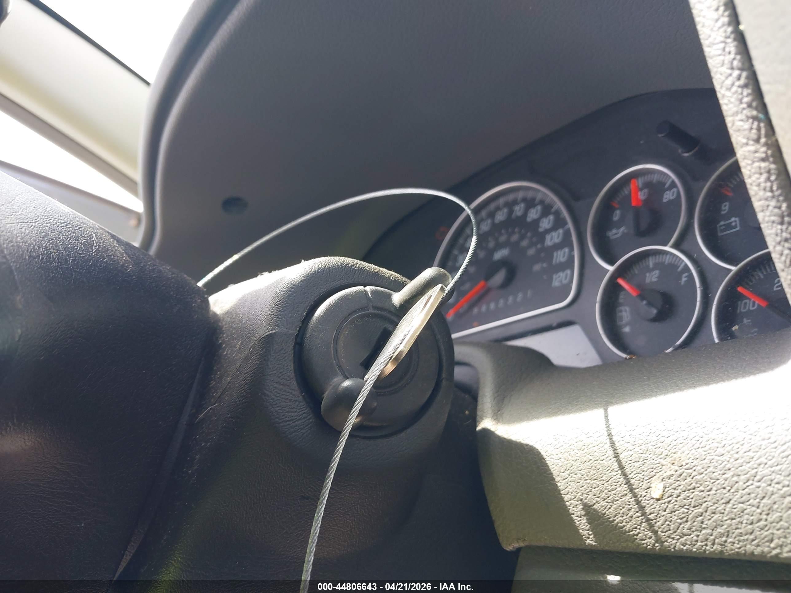 GMC ENVOY image 11