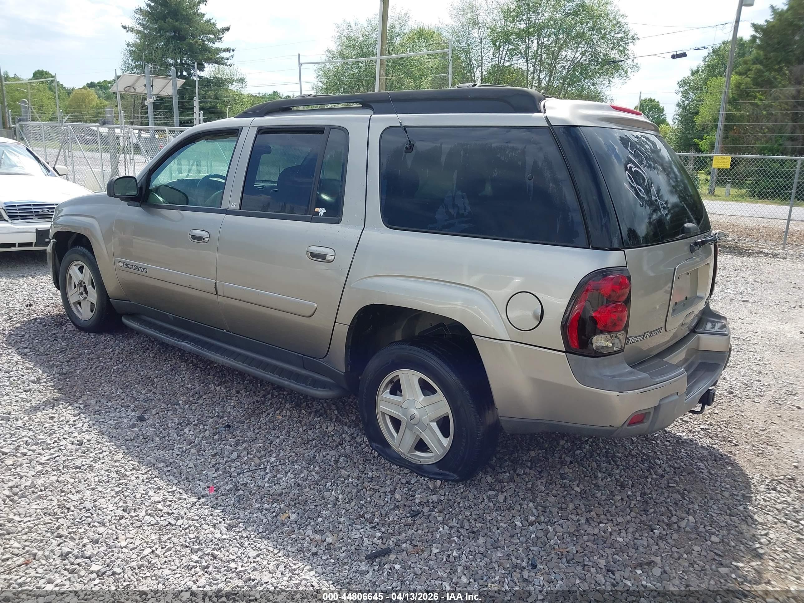 CHEVROLET TRAILBLAZER image 3