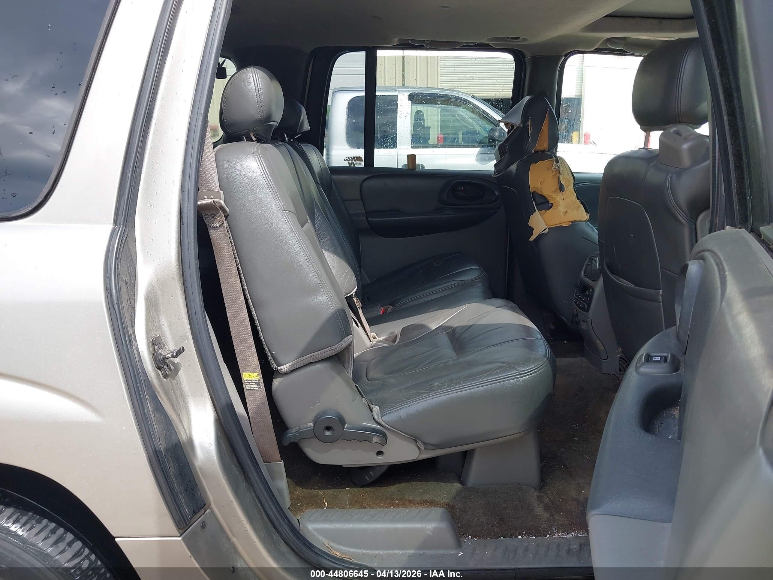 CHEVROLET TRAILBLAZER image 8