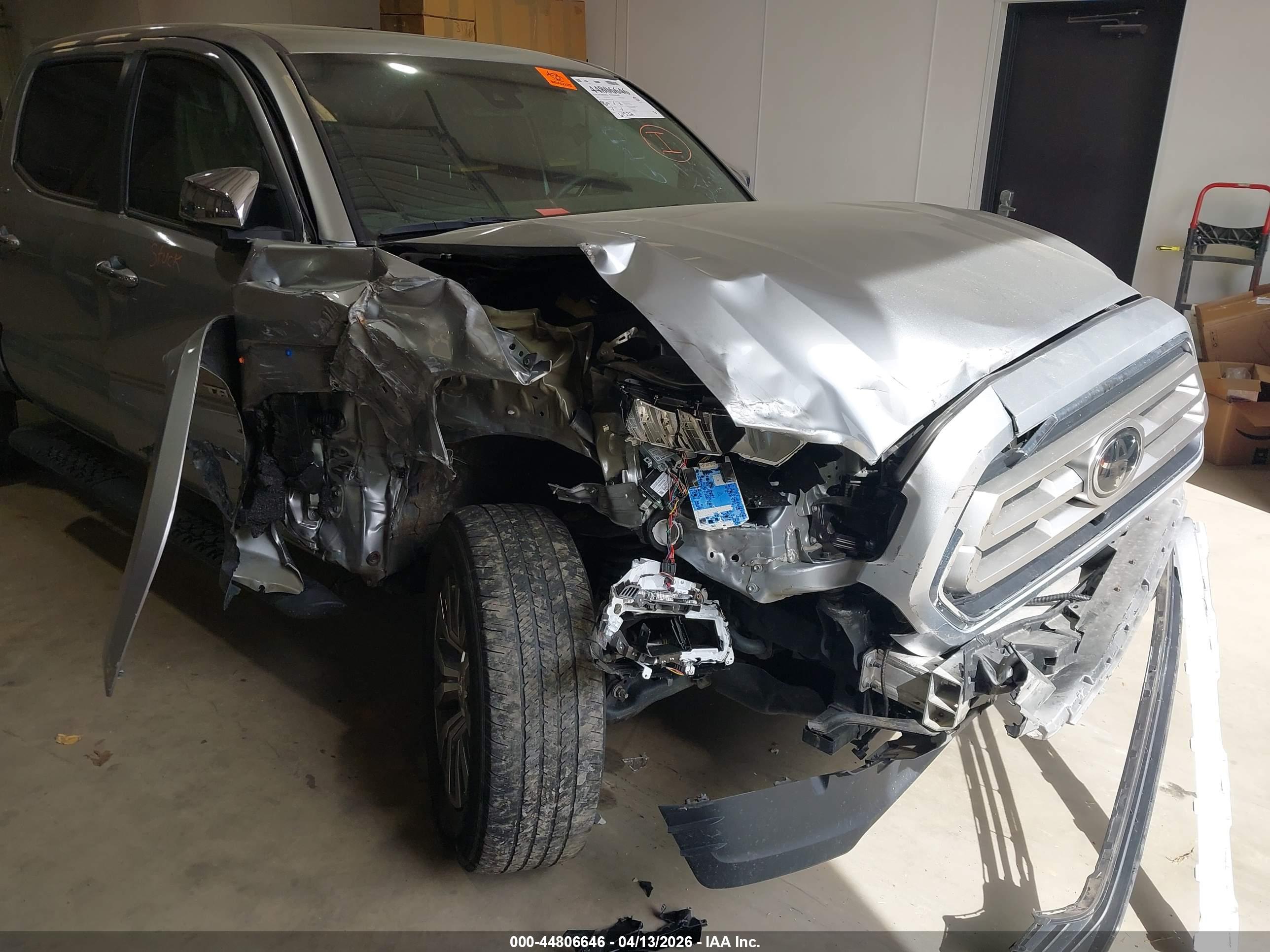 TOYOTA TACOMA image 6