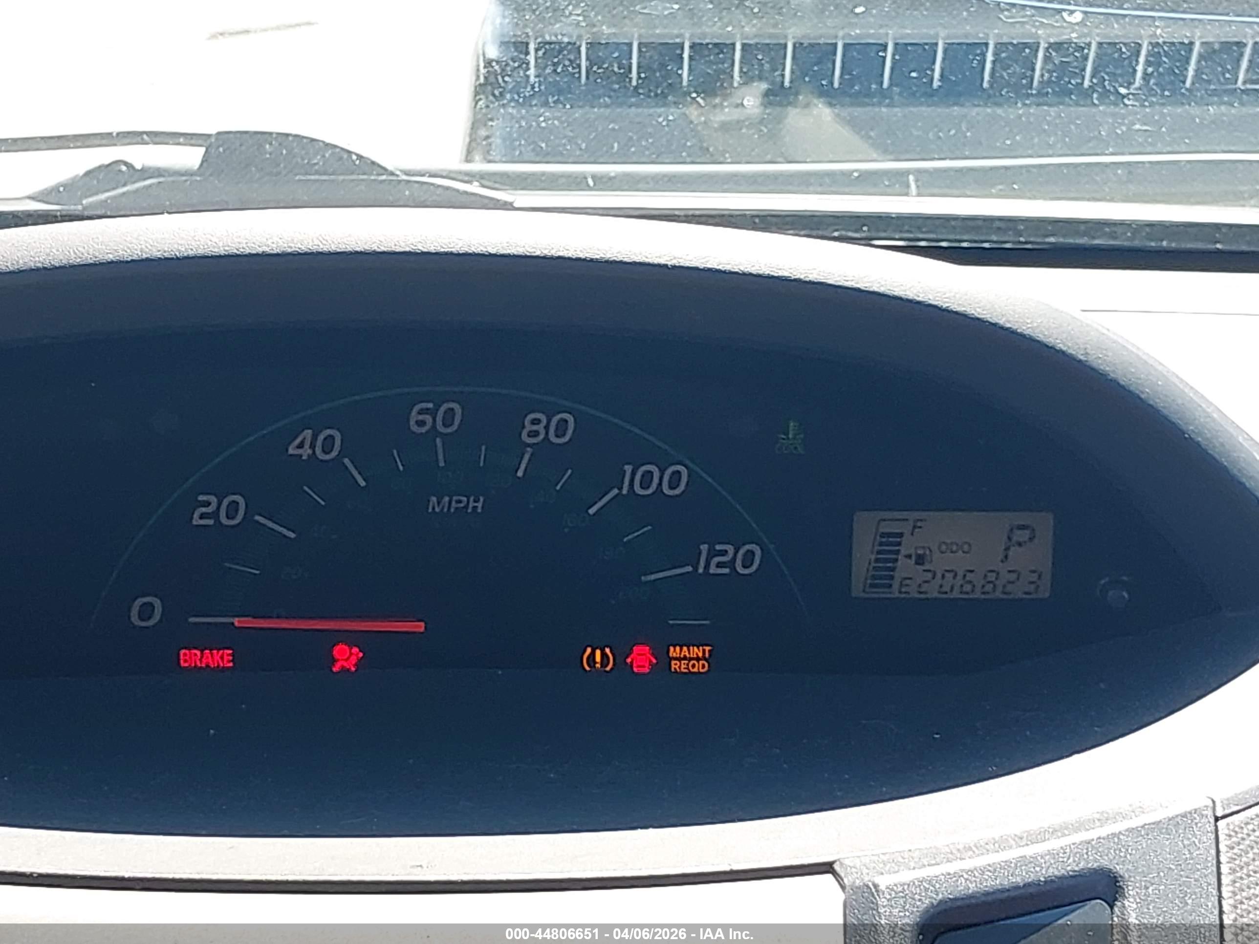 TOYOTA YARIS image 7