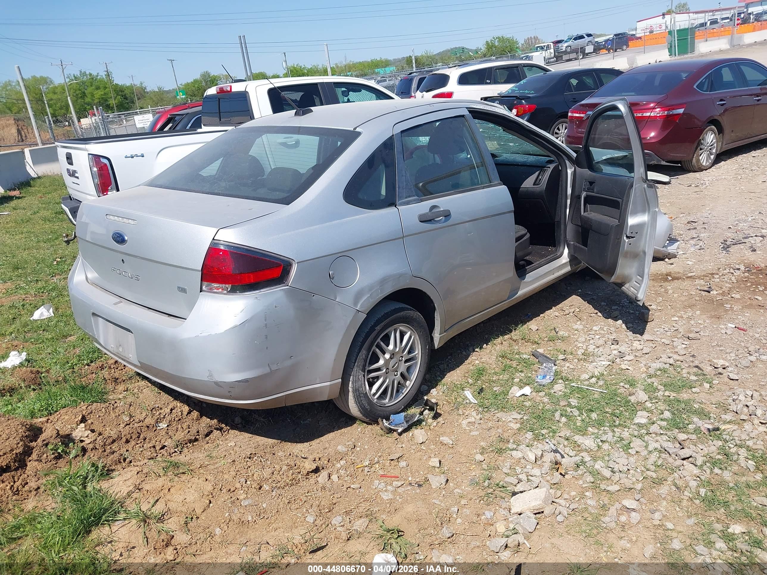 FORD FOCUS image 4