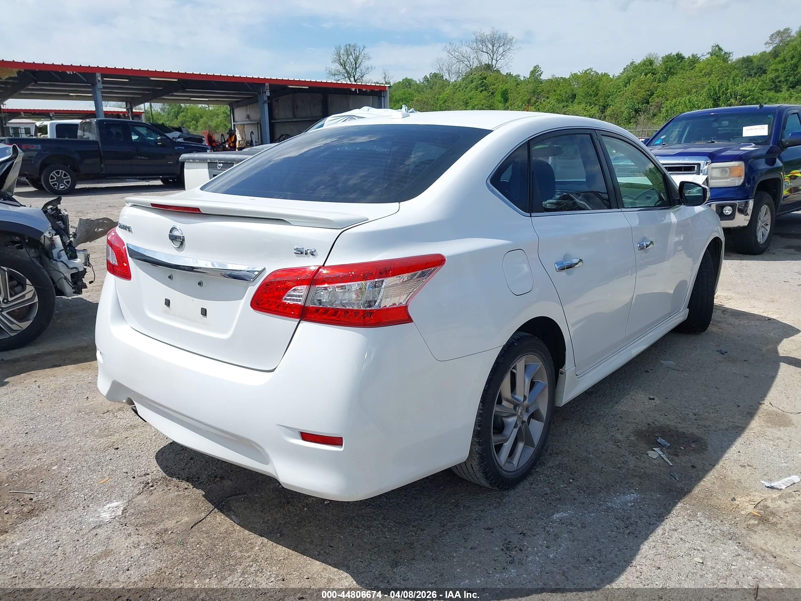 NISSAN SENTRA image 4