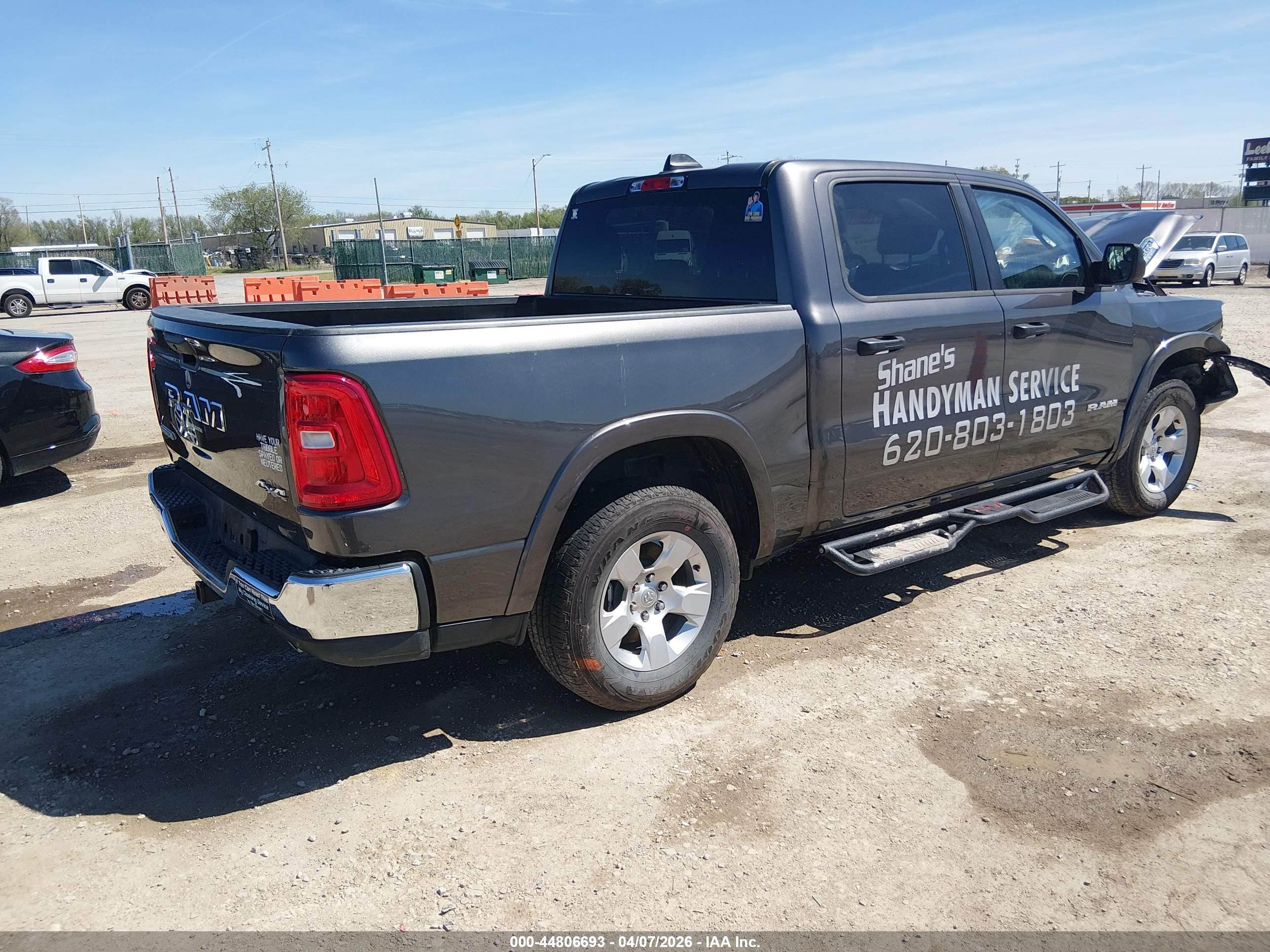 RAM 1500 image 4