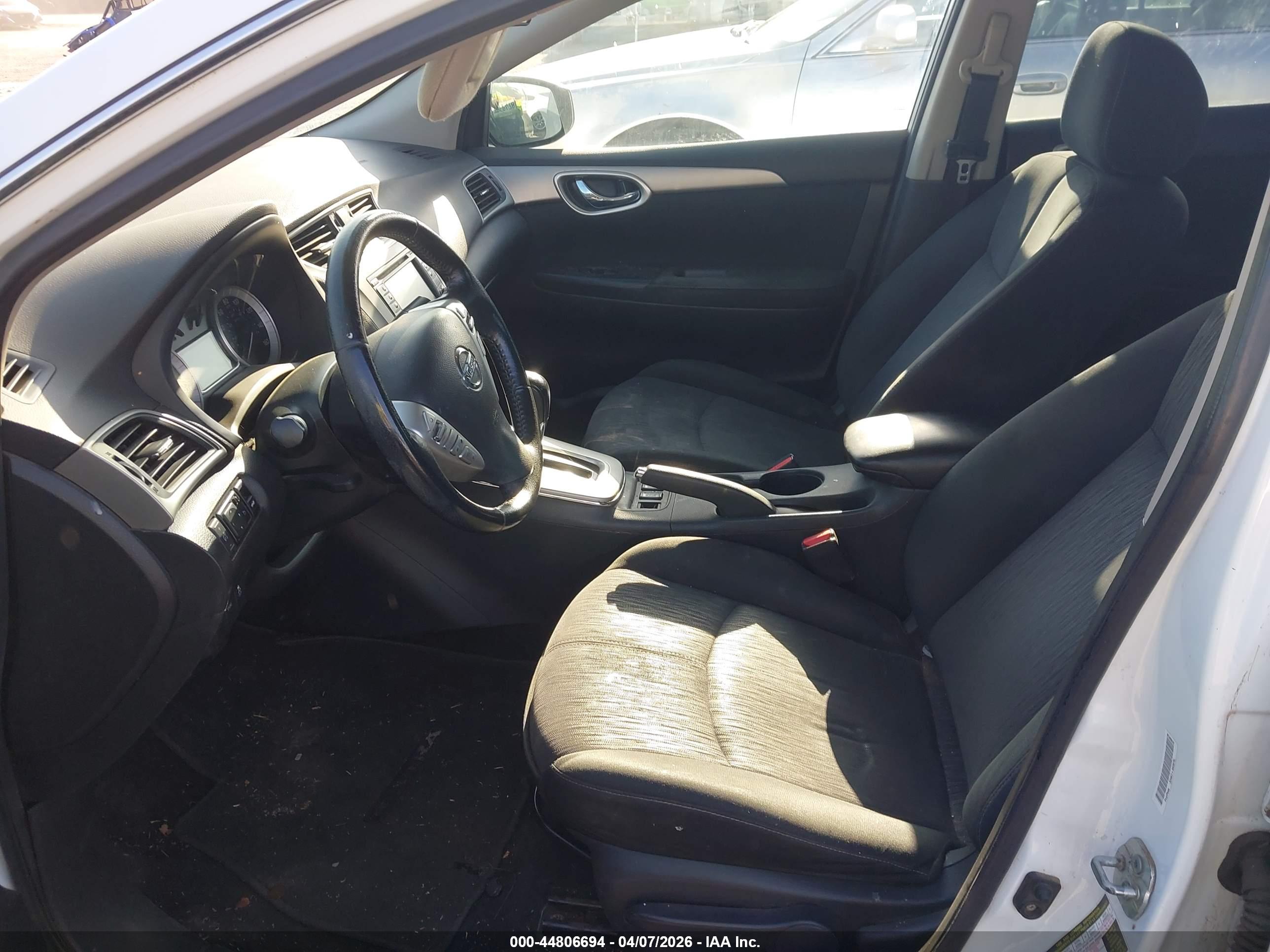 NISSAN SENTRA image 5