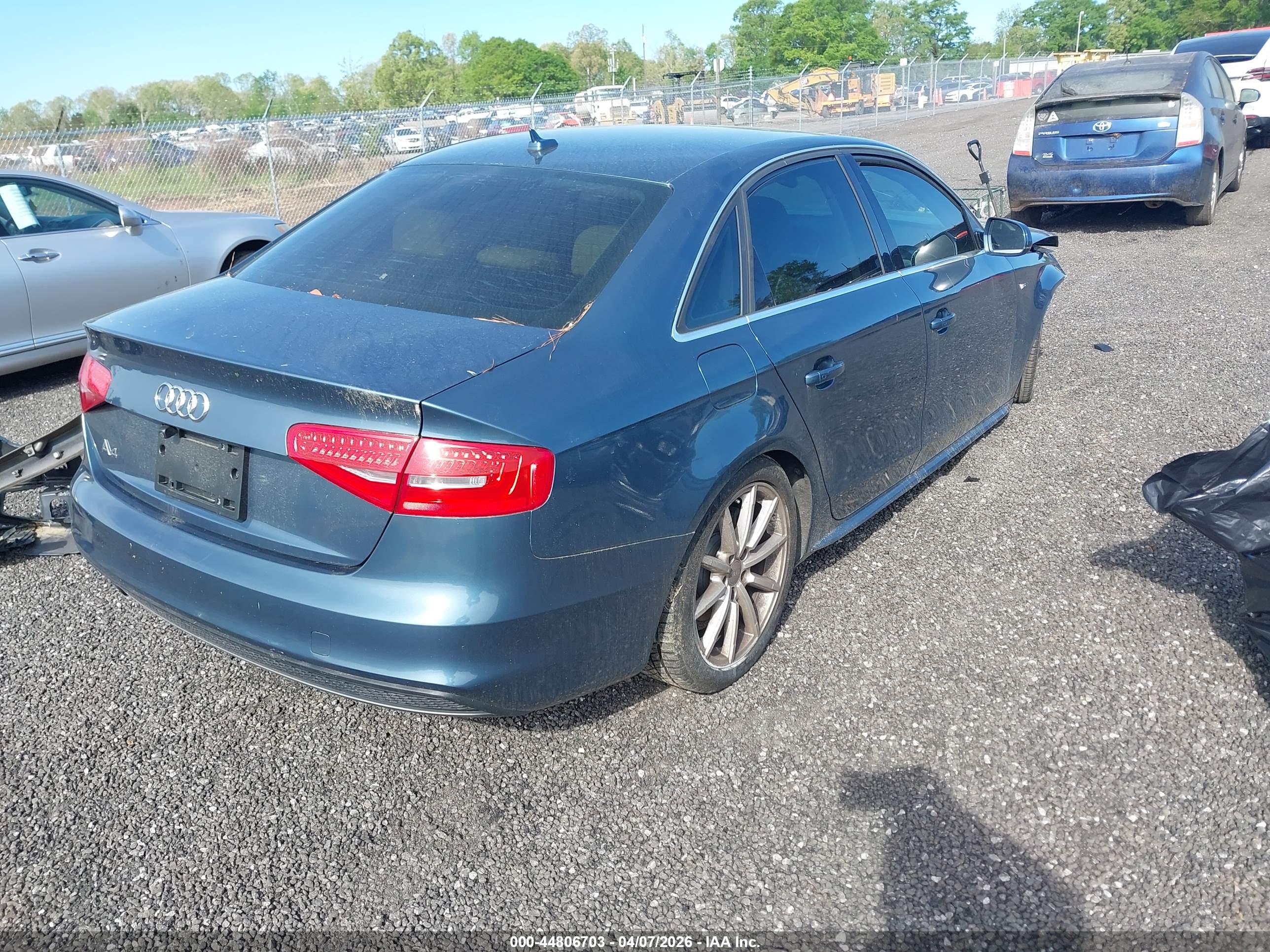 AUDI A4 image 4