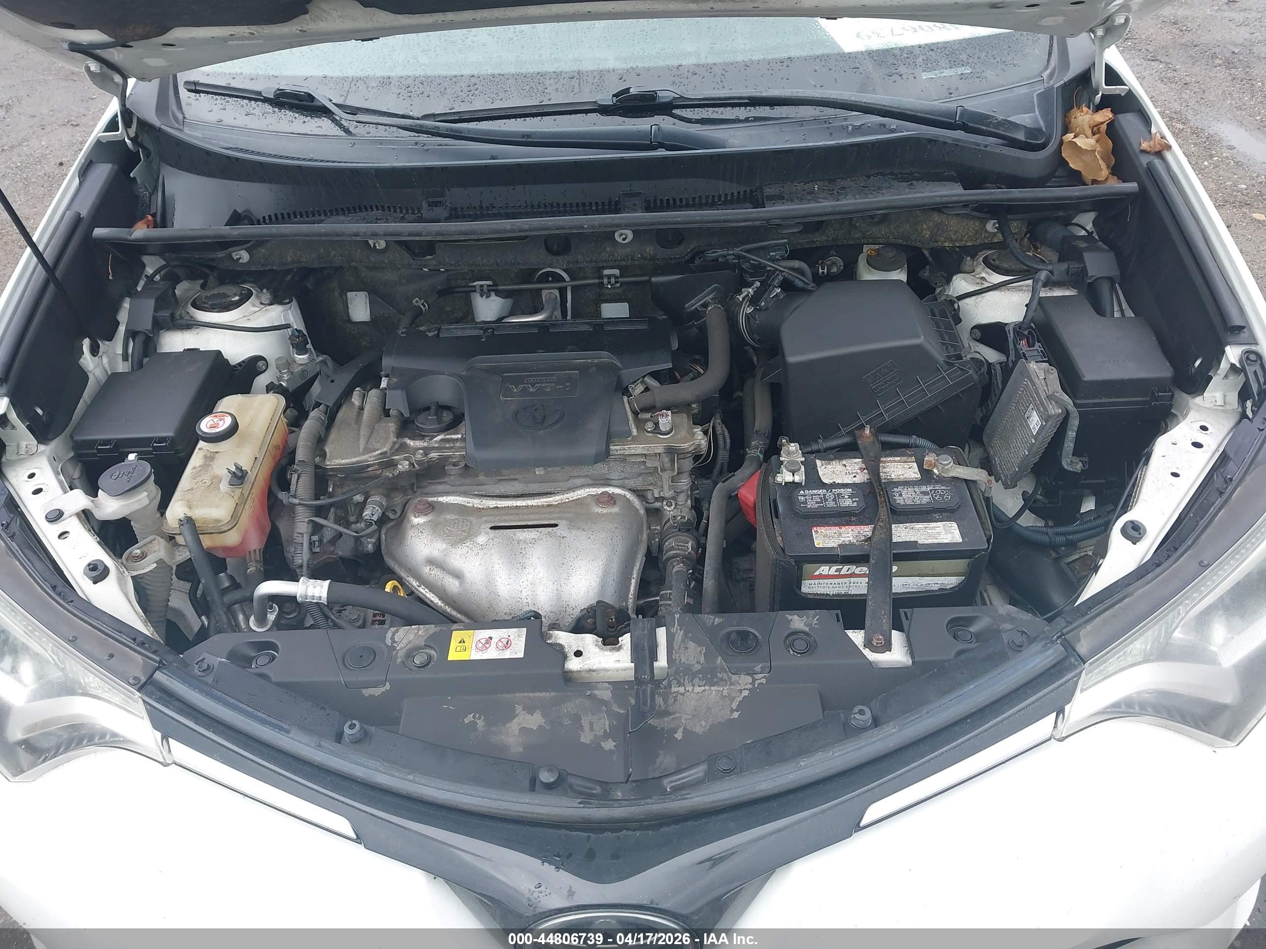 TOYOTA RAV4 image 10