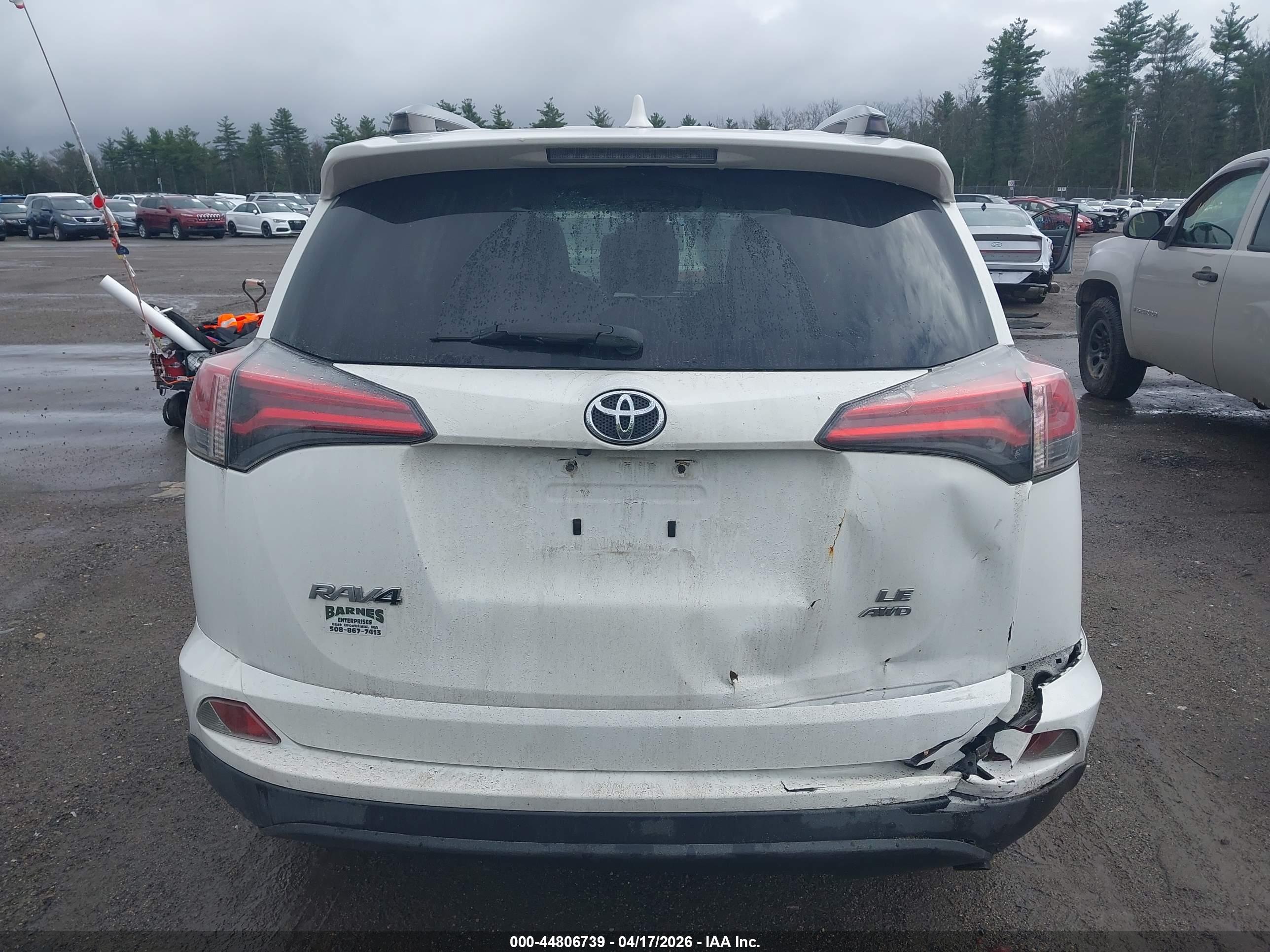 TOYOTA RAV4 image 6