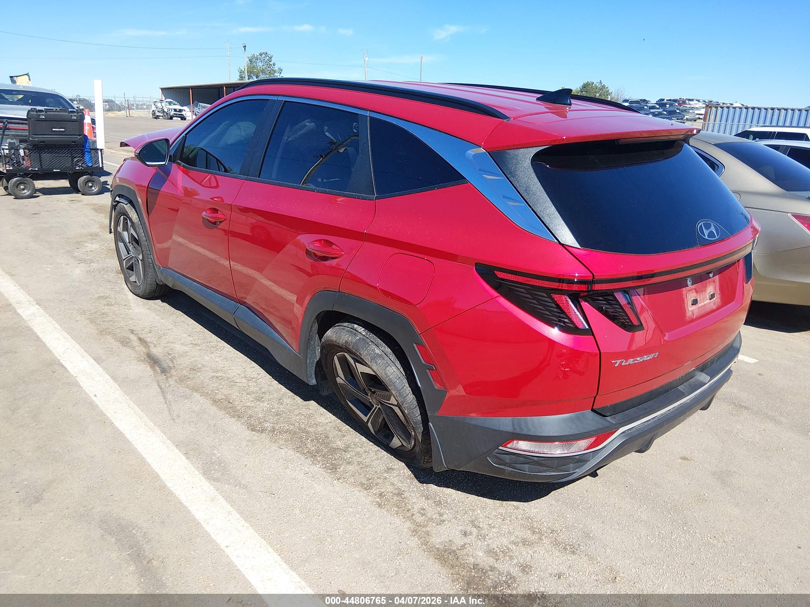 HYUNDAI TUCSON image 3