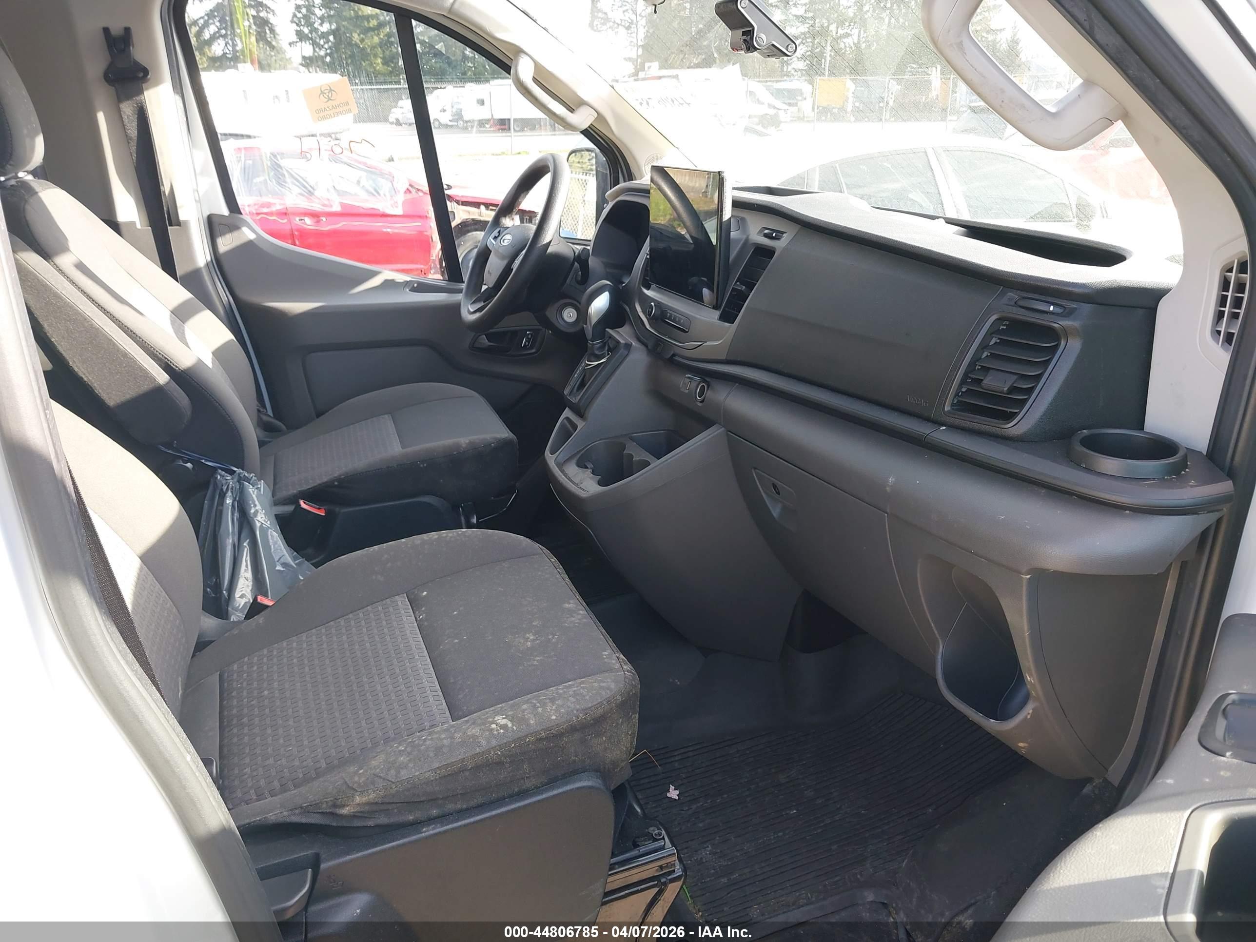 FORD TRANSIT-350 image 5