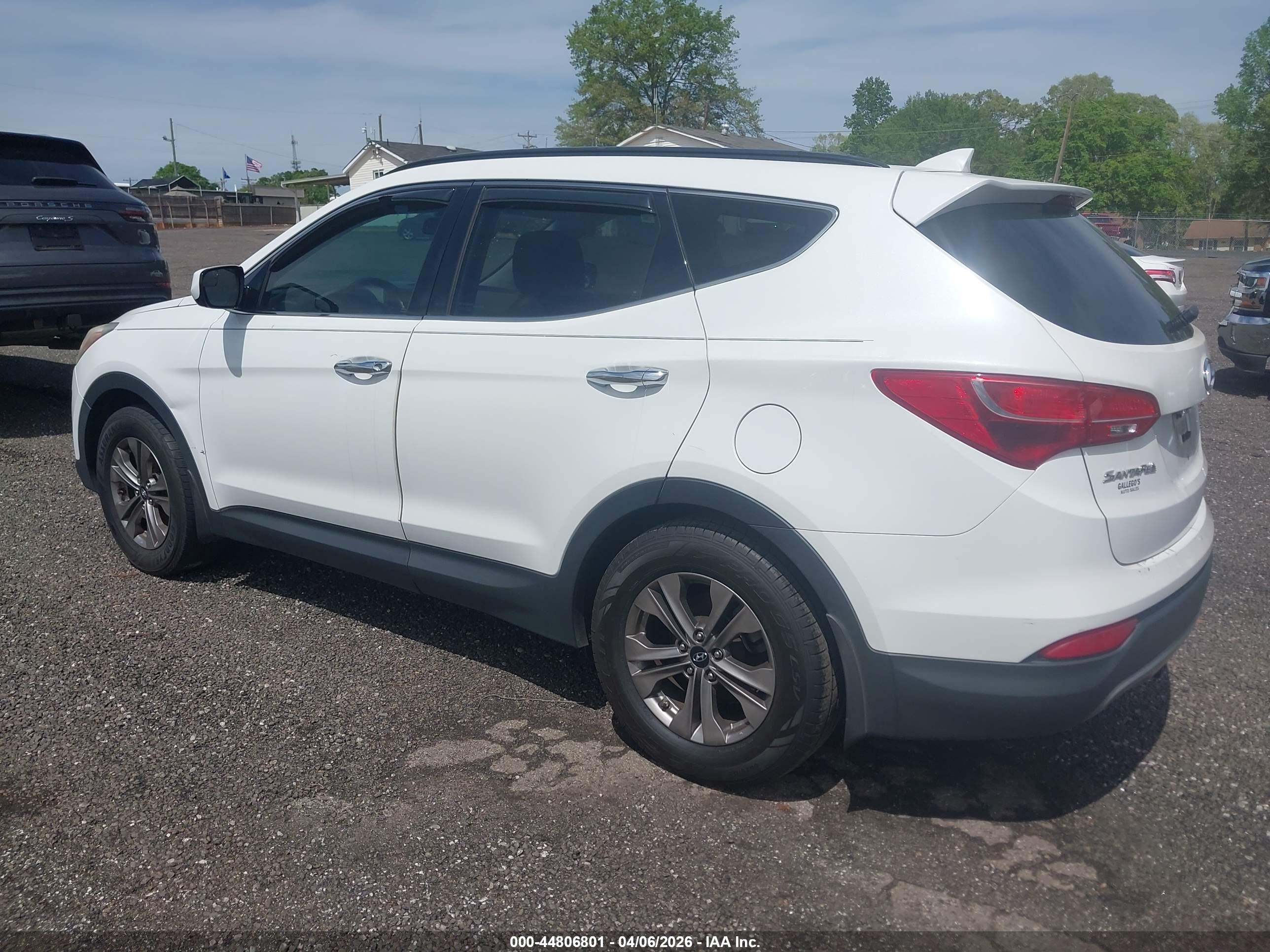 HYUNDAI SANTA image 3