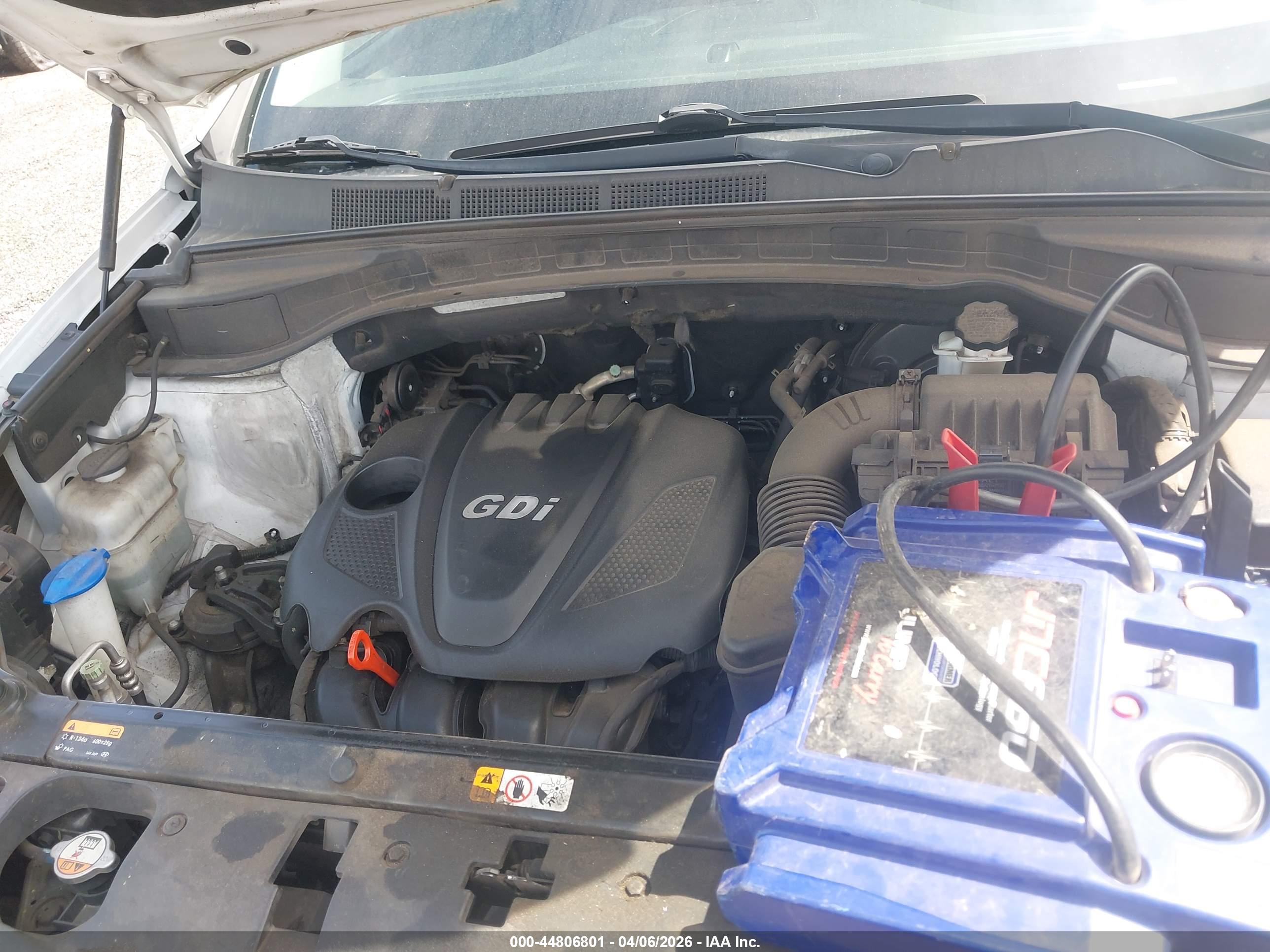 HYUNDAI SANTA image 6