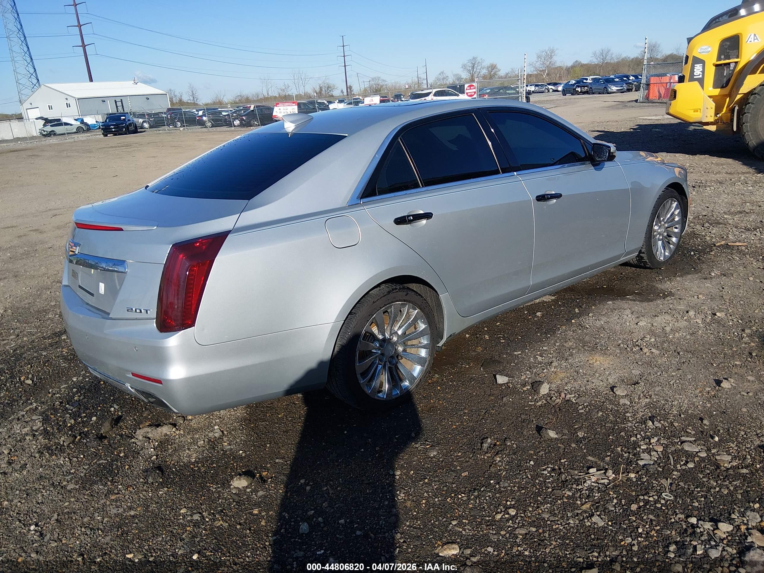 CADILLAC CTS image 4