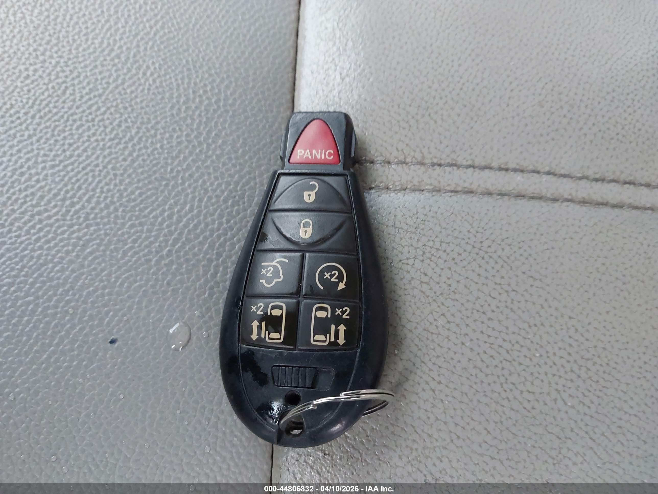CHRYSLER TOWN image 11