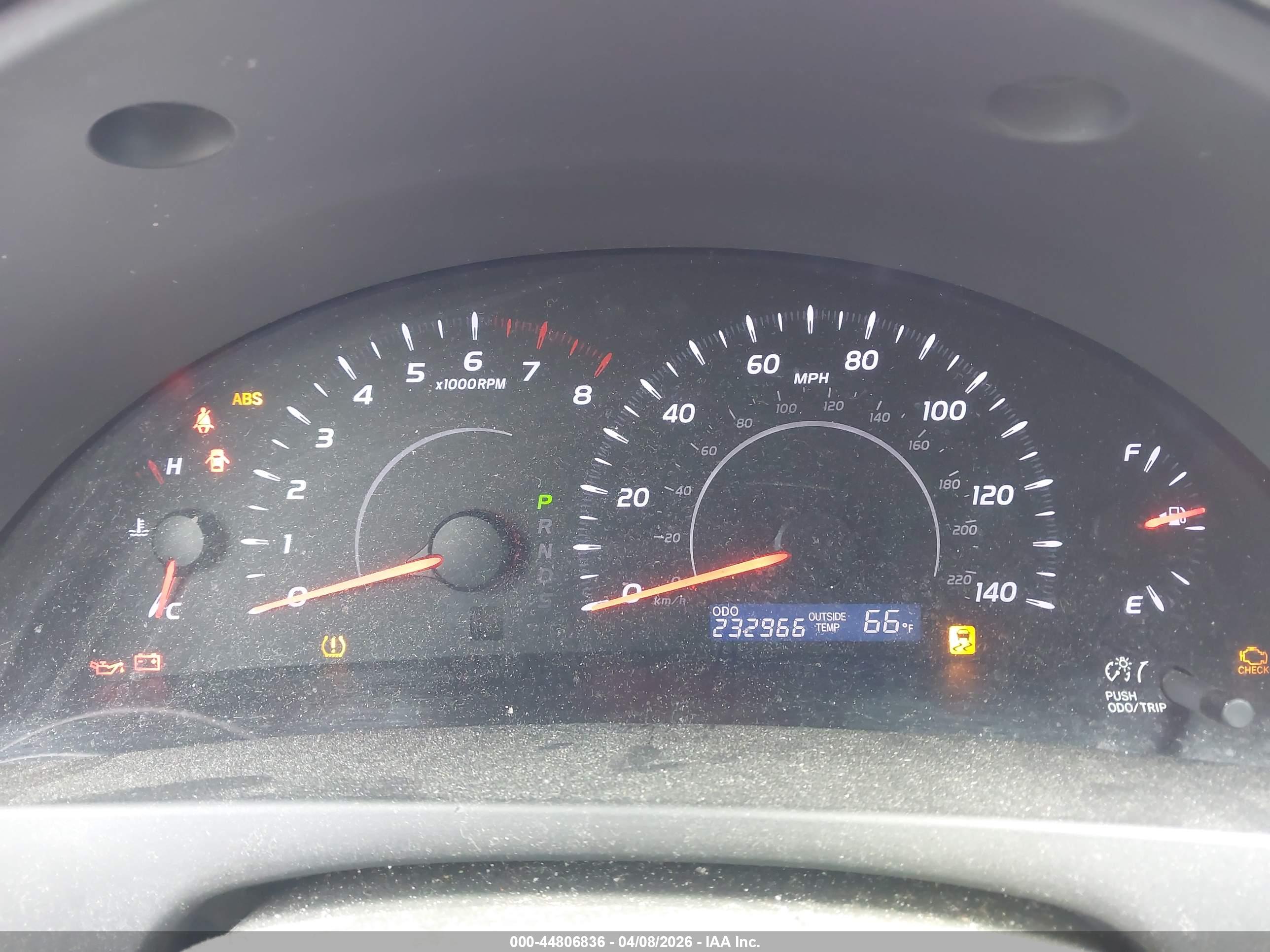 TOYOTA CAMRY image 7