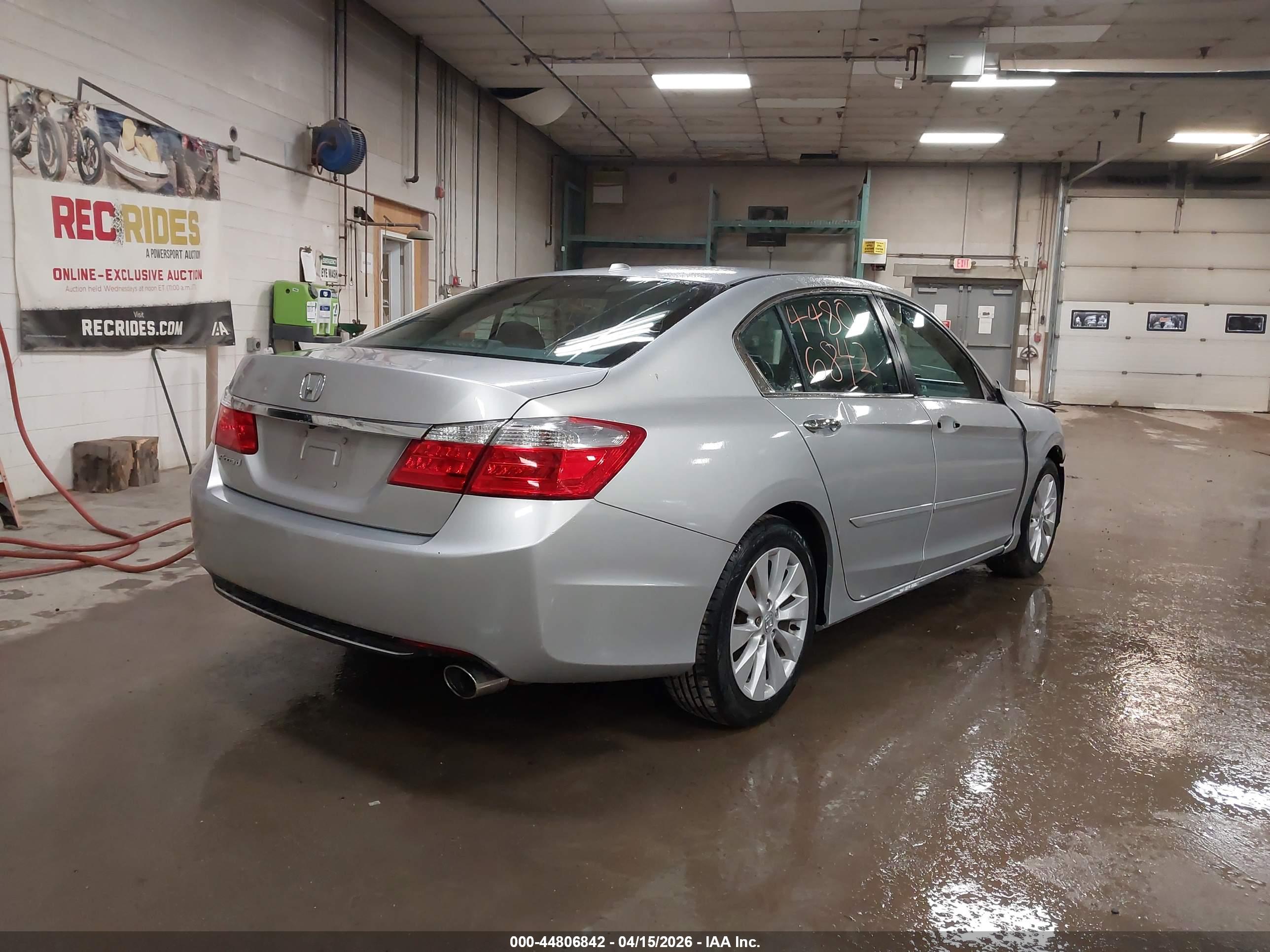 HONDA ACCORD image 4