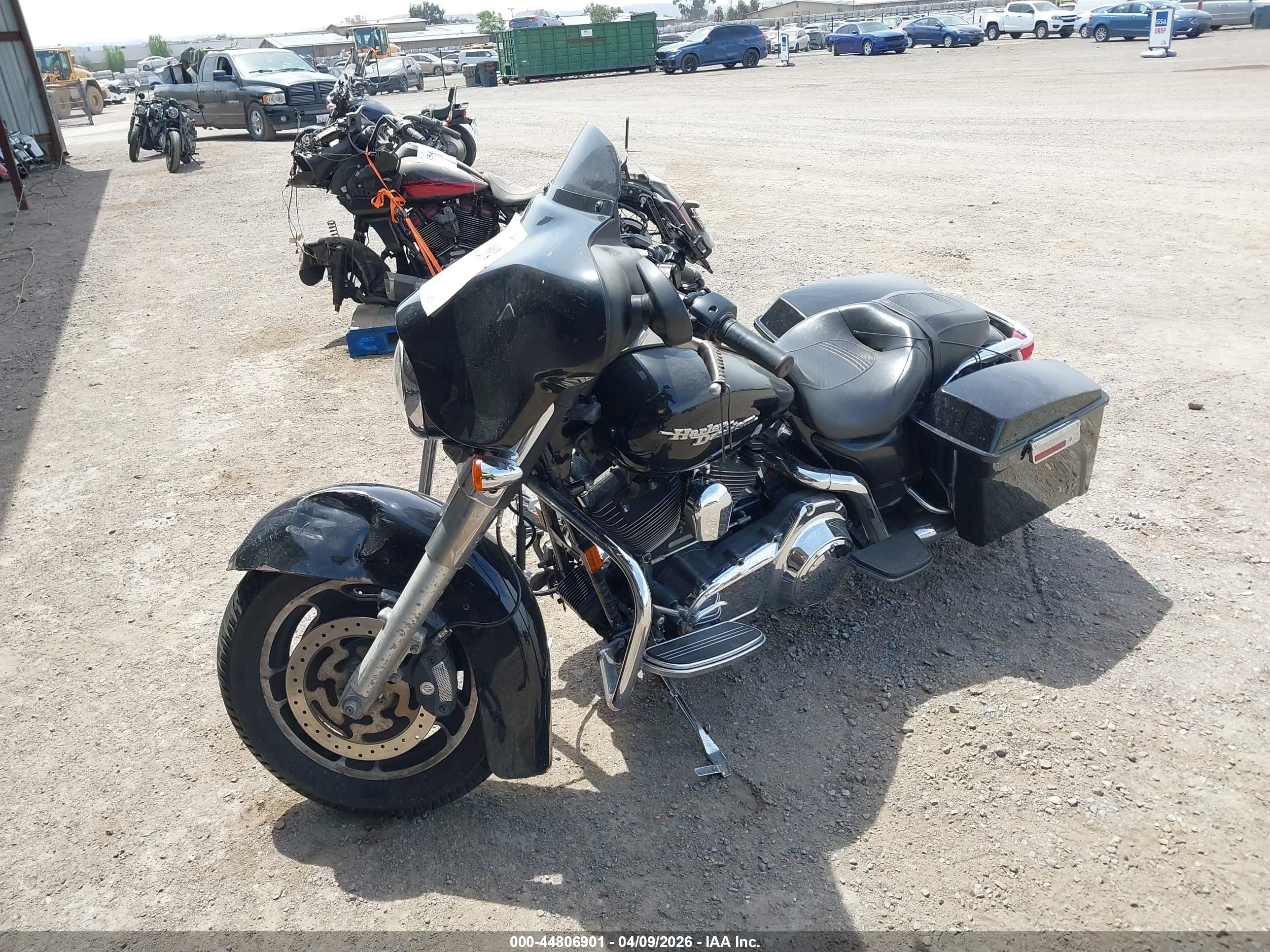 HARLEY-DAVIDSON FLHX image 2