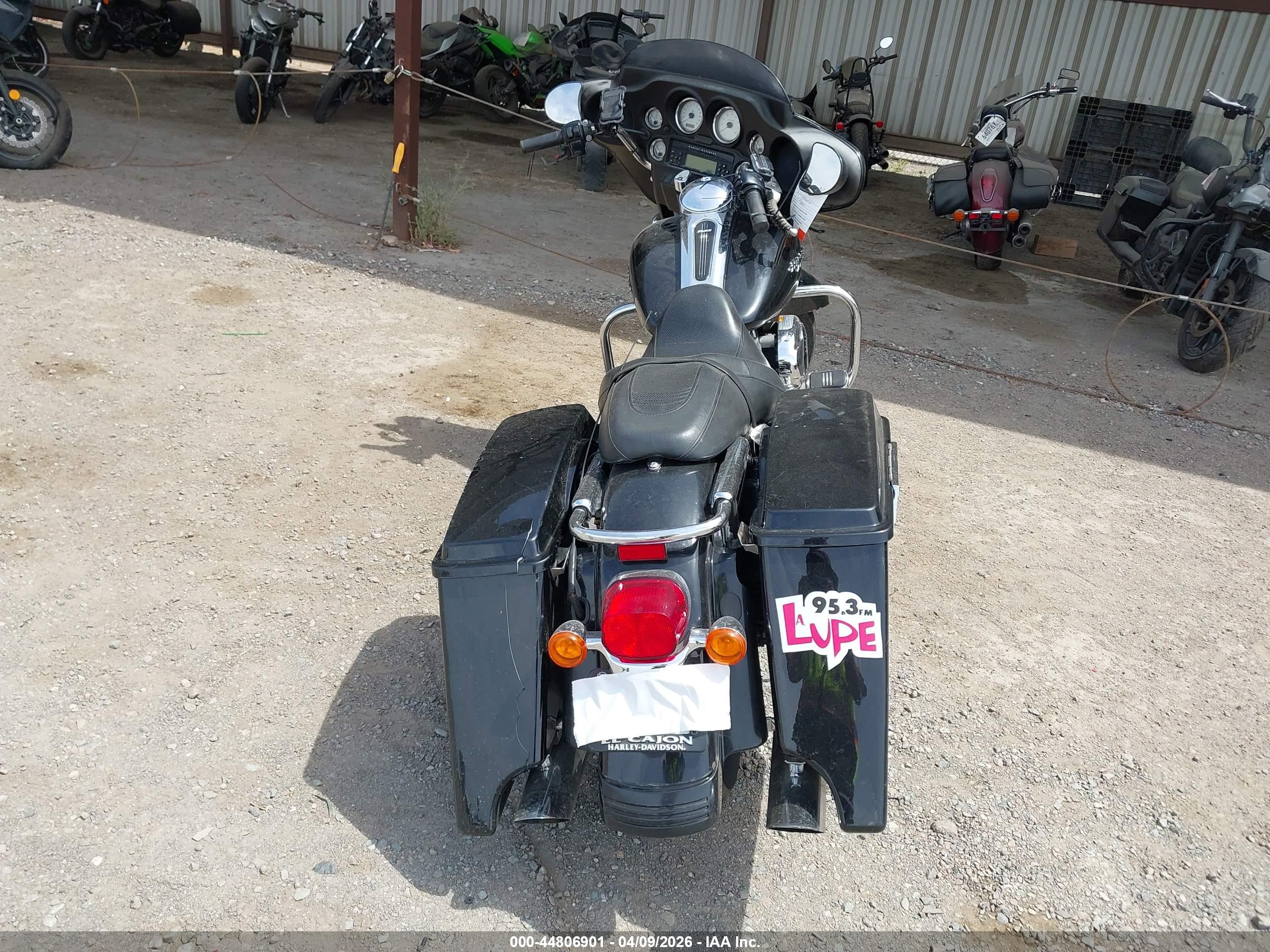 HARLEY-DAVIDSON FLHX image 6