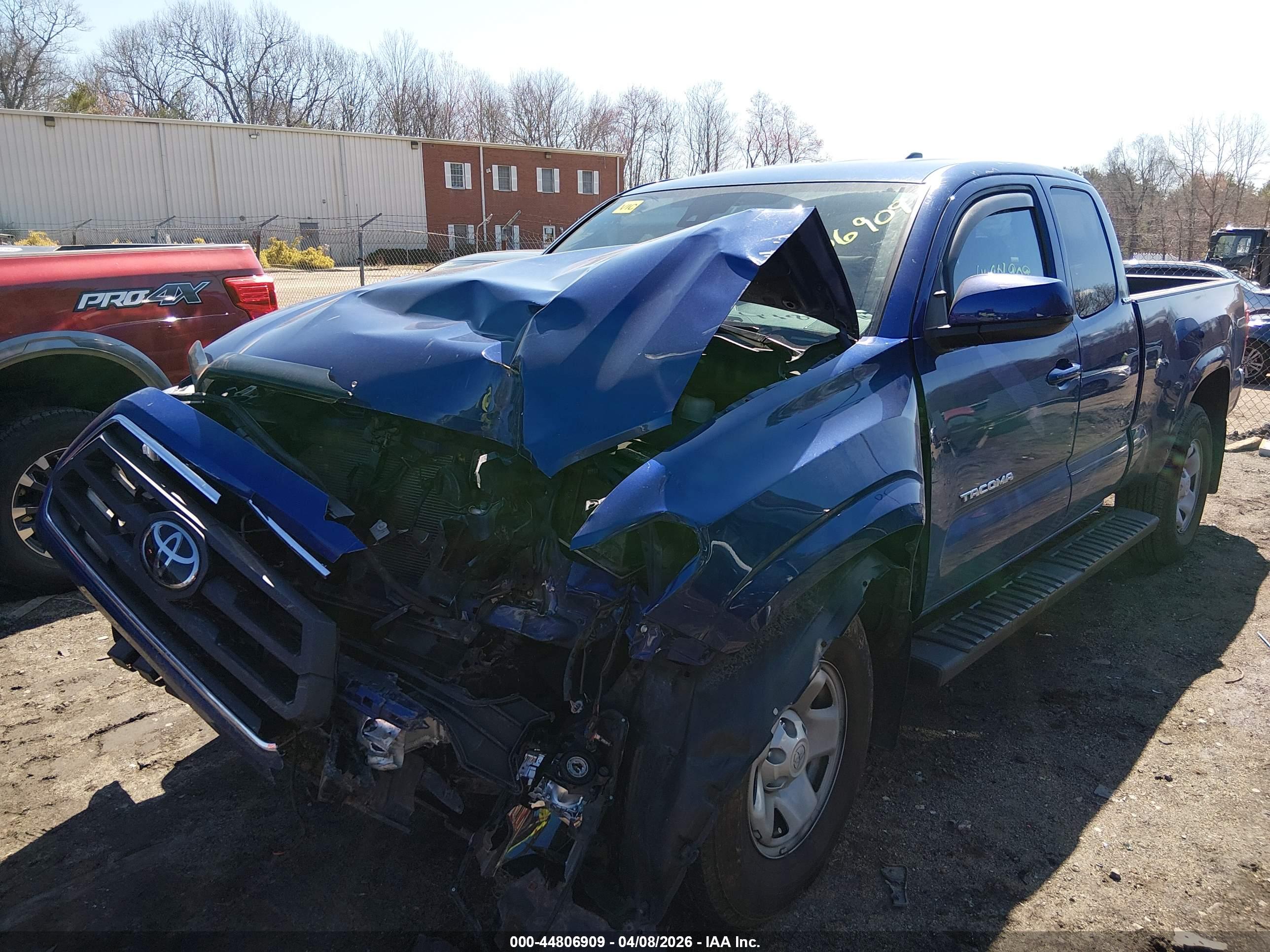 TOYOTA TACOMA image 2