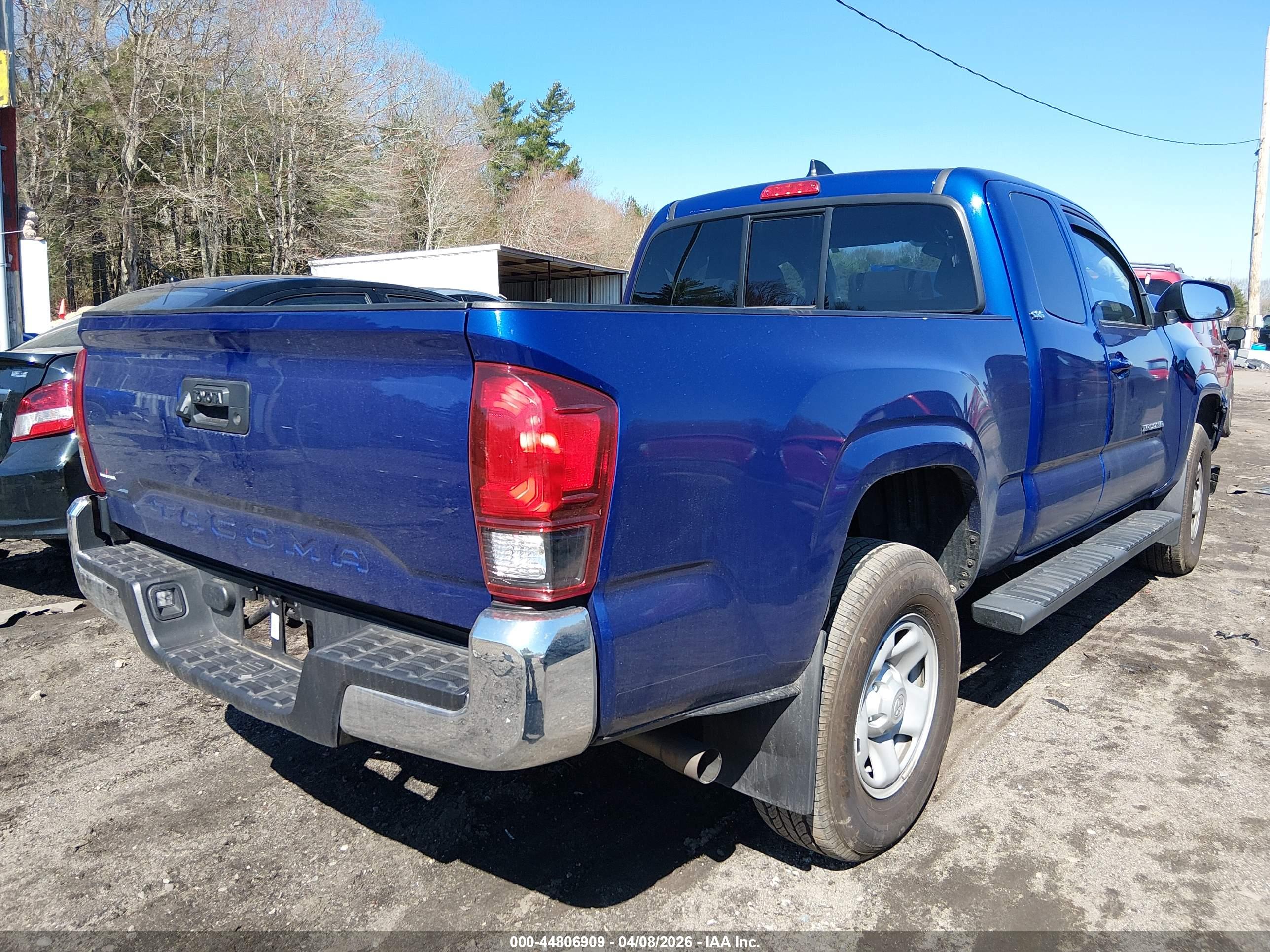 TOYOTA TACOMA image 4