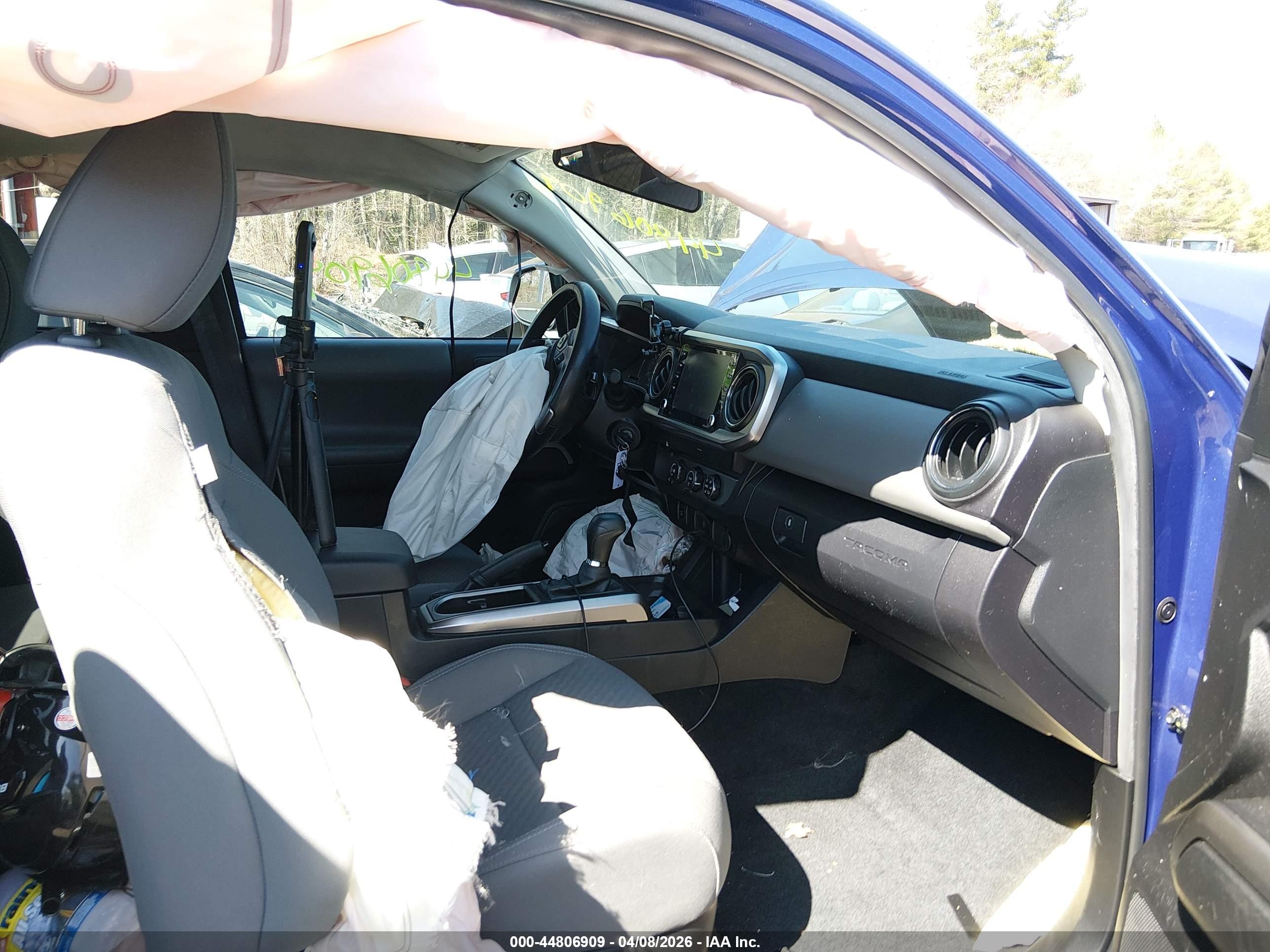 TOYOTA TACOMA image 5