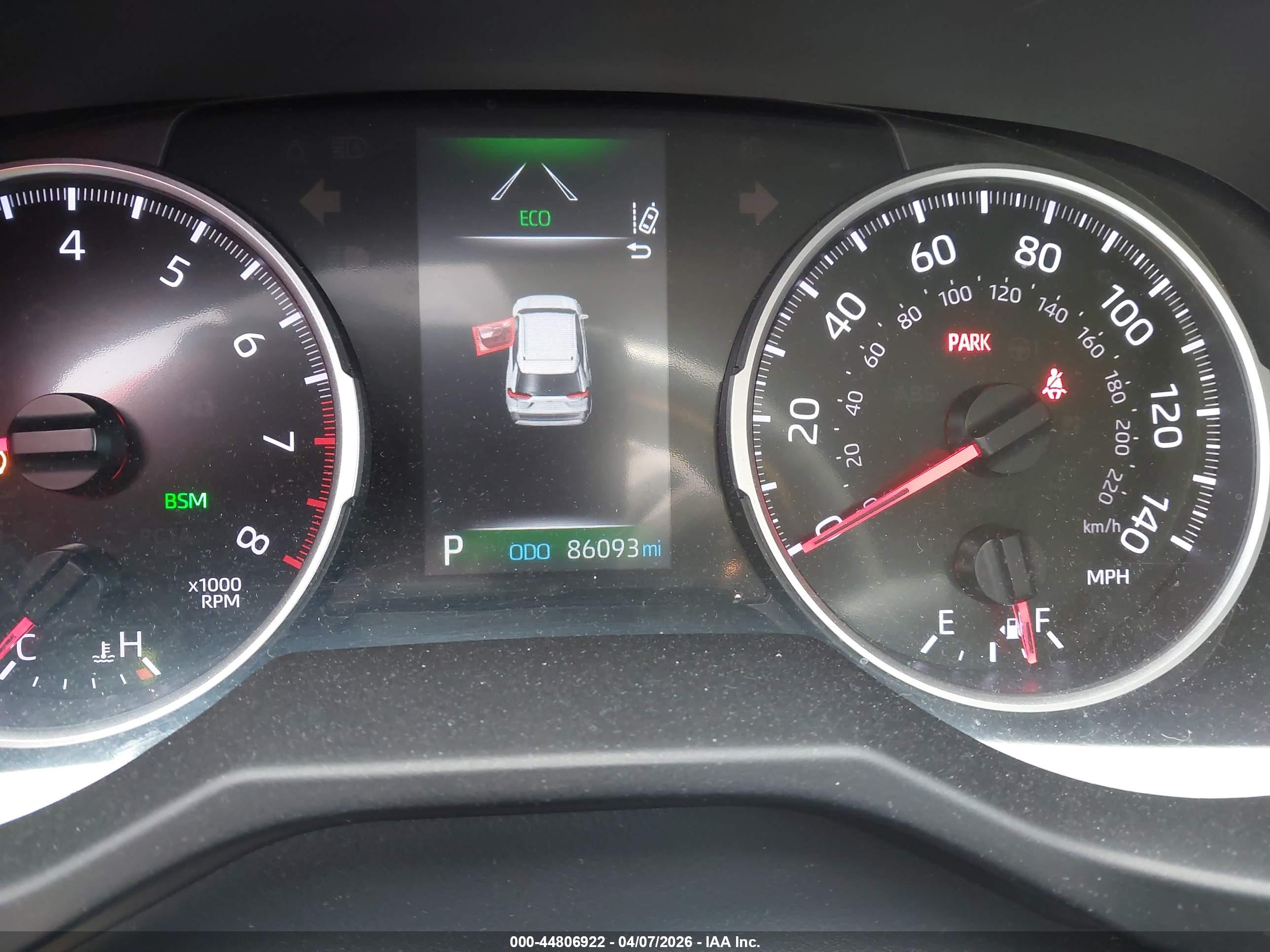 TOYOTA RAV4 image 7