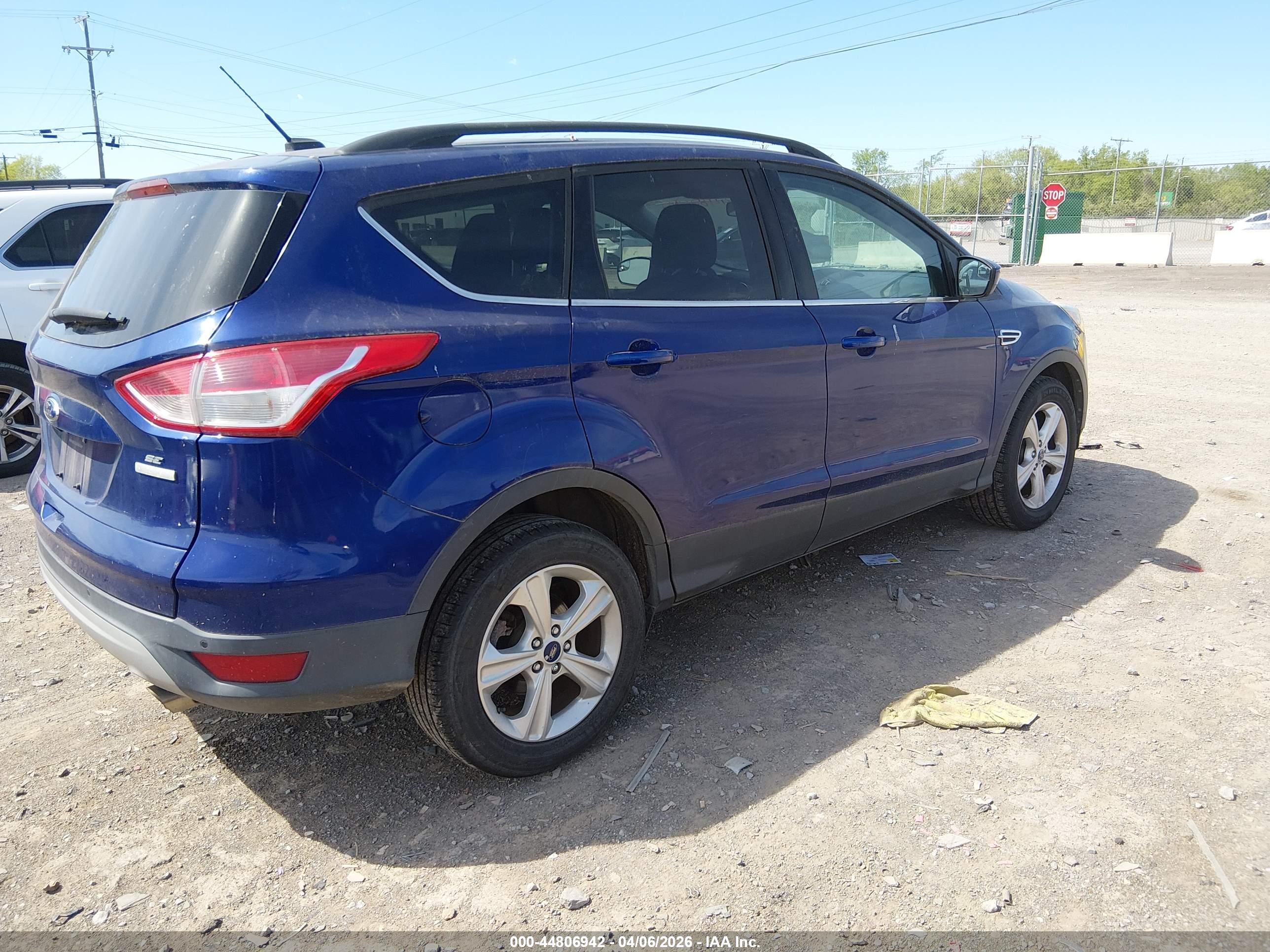 FORD ESCAPE image 4