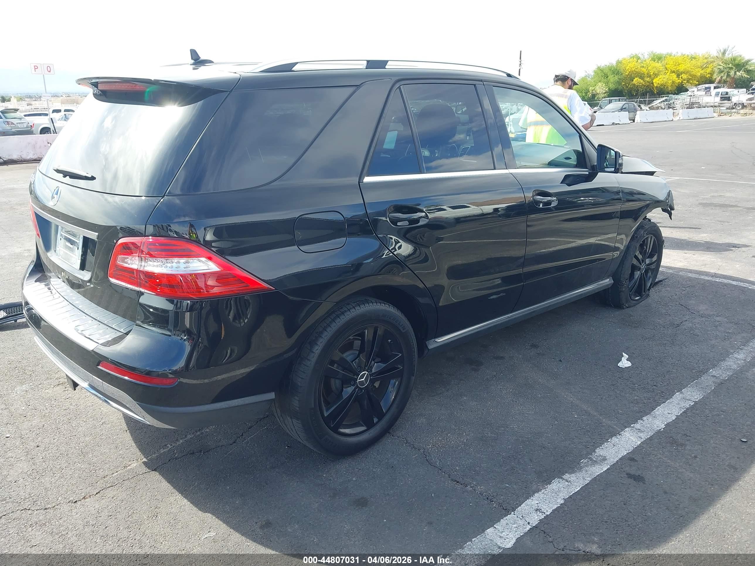 MERCEDES-BENZ ML image 4