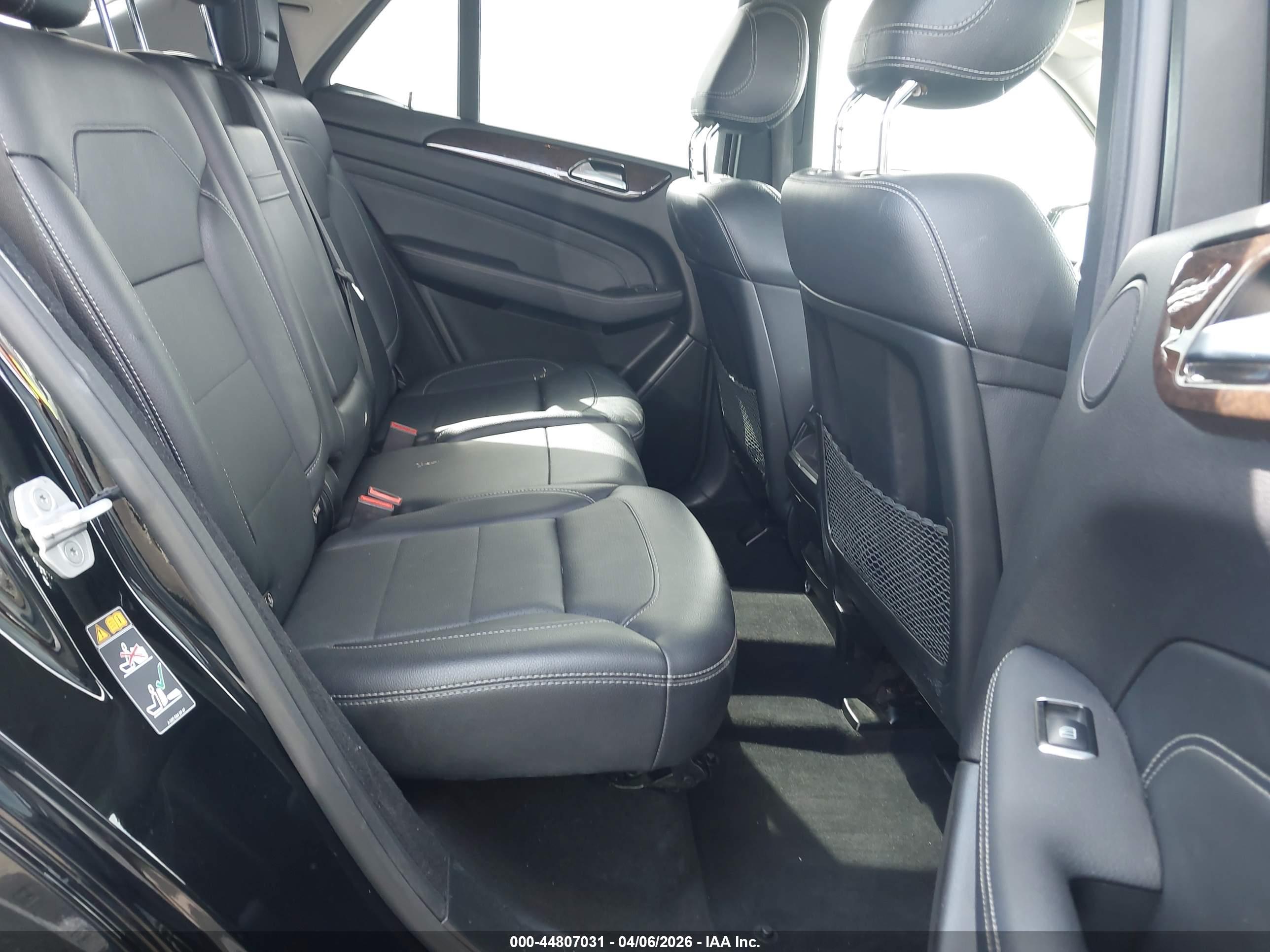 MERCEDES-BENZ ML image 8
