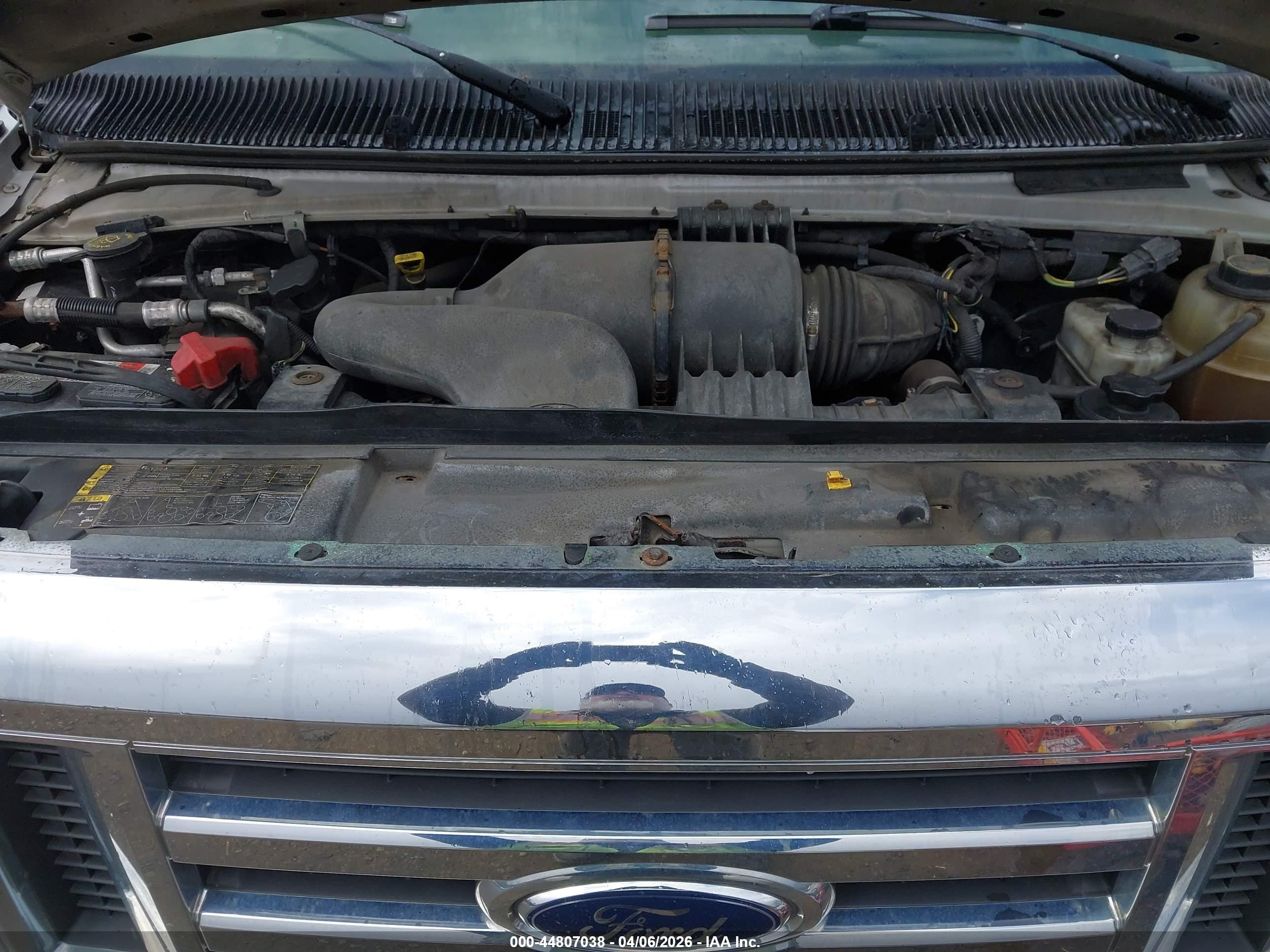 FORD E-250 image 10