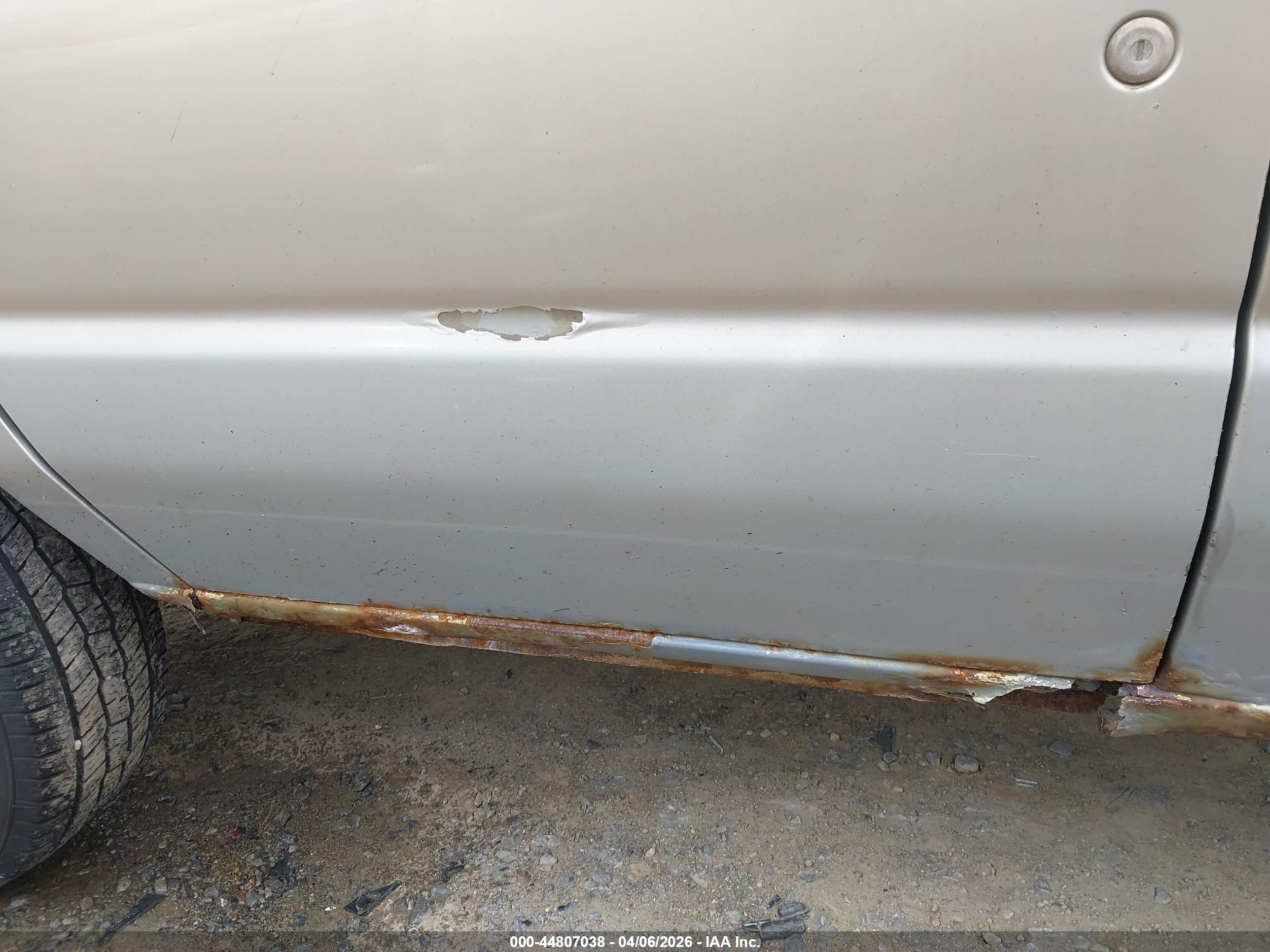 FORD E-250 image 6