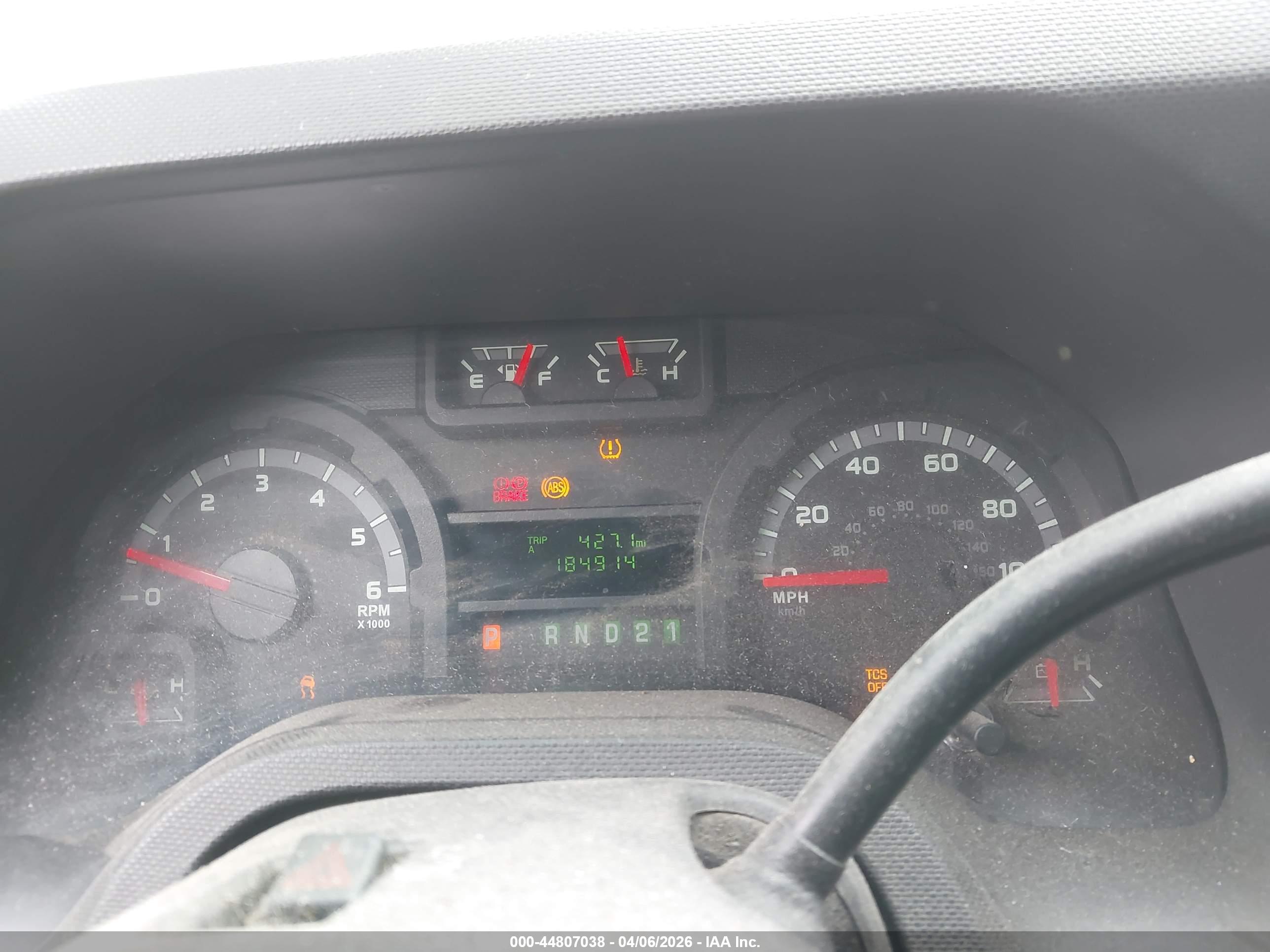 FORD E-250 image 7