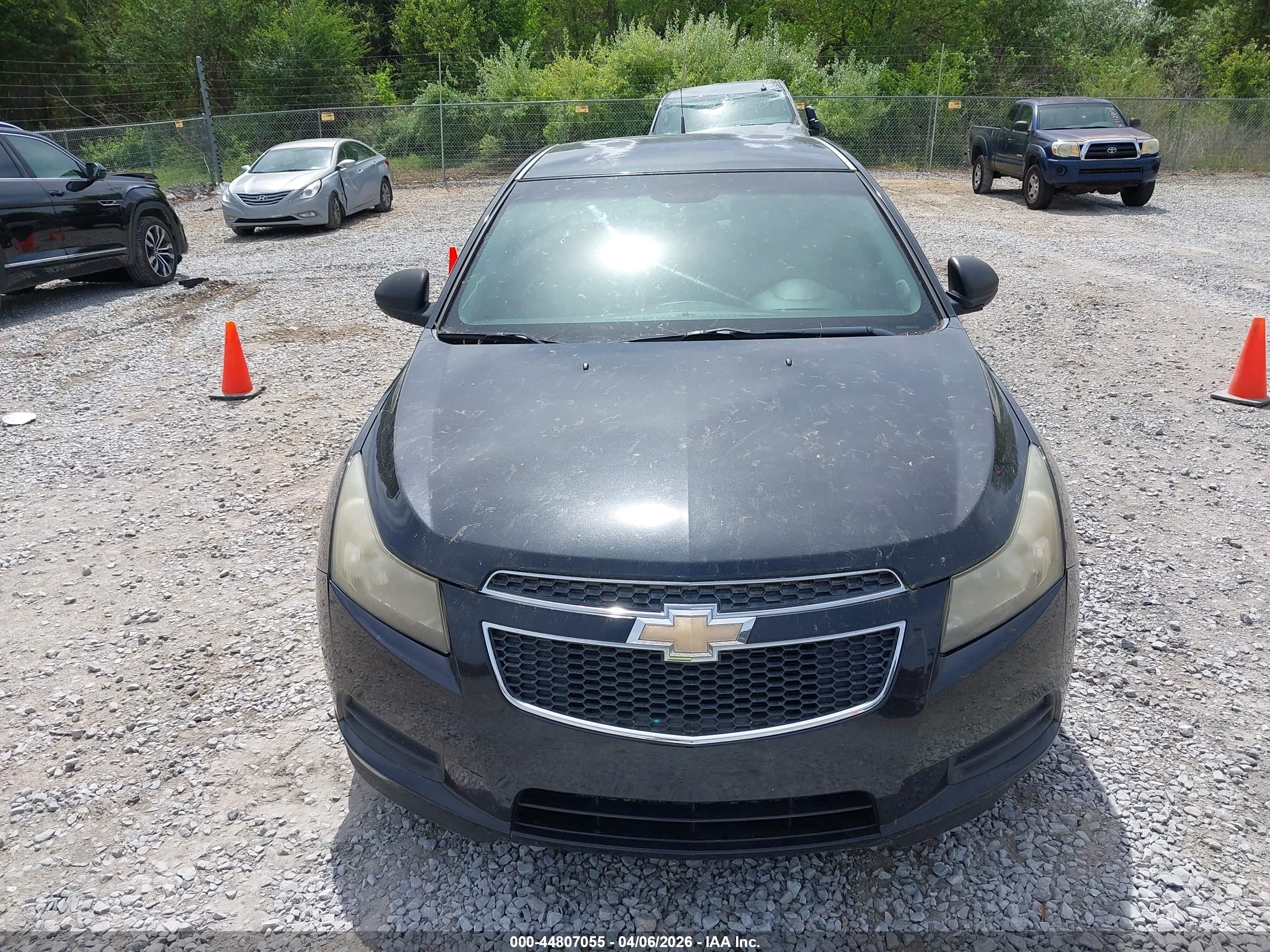 CHEVROLET CRUZE image 6