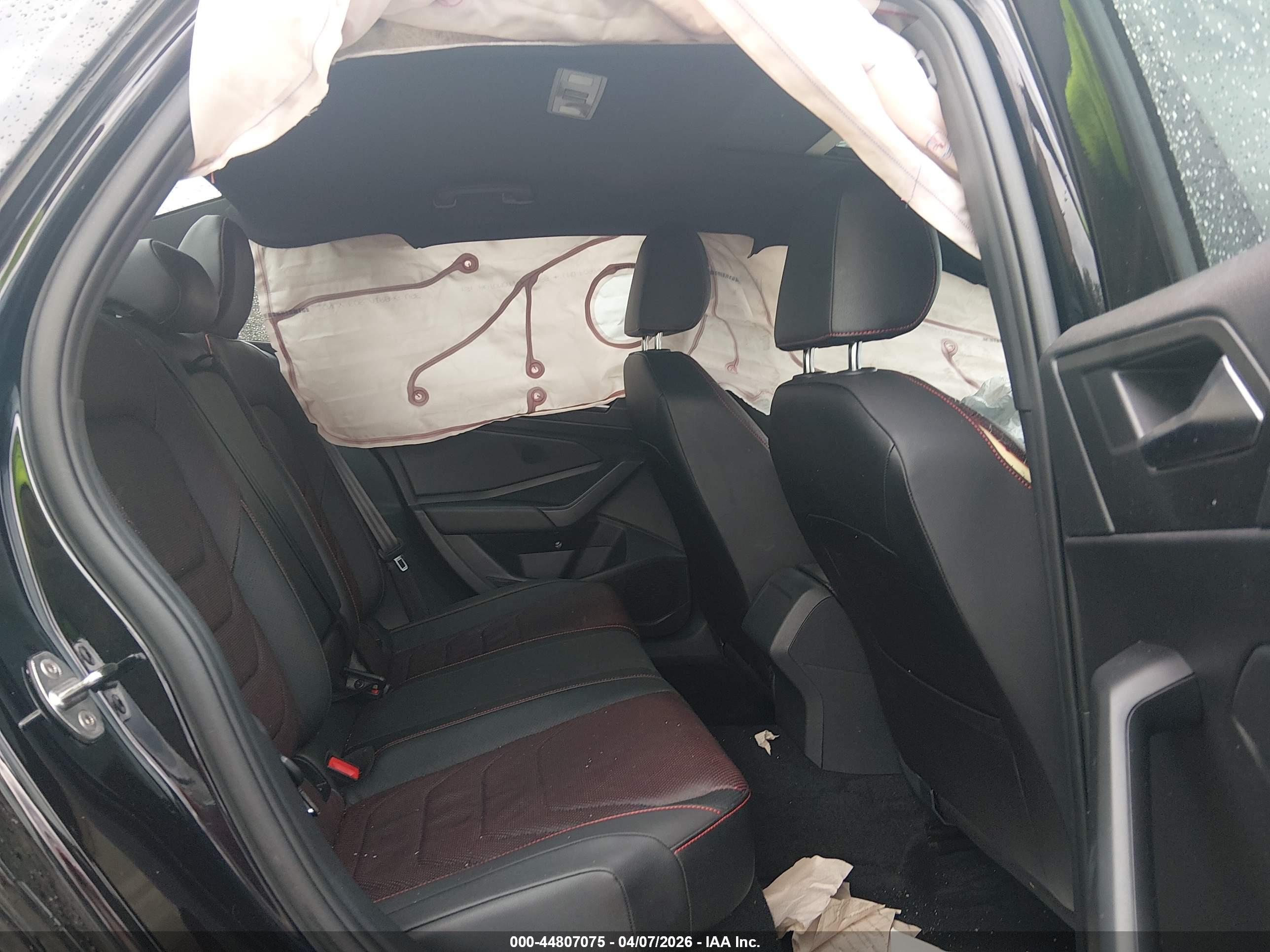 VOLKSWAGEN JETTA image 8