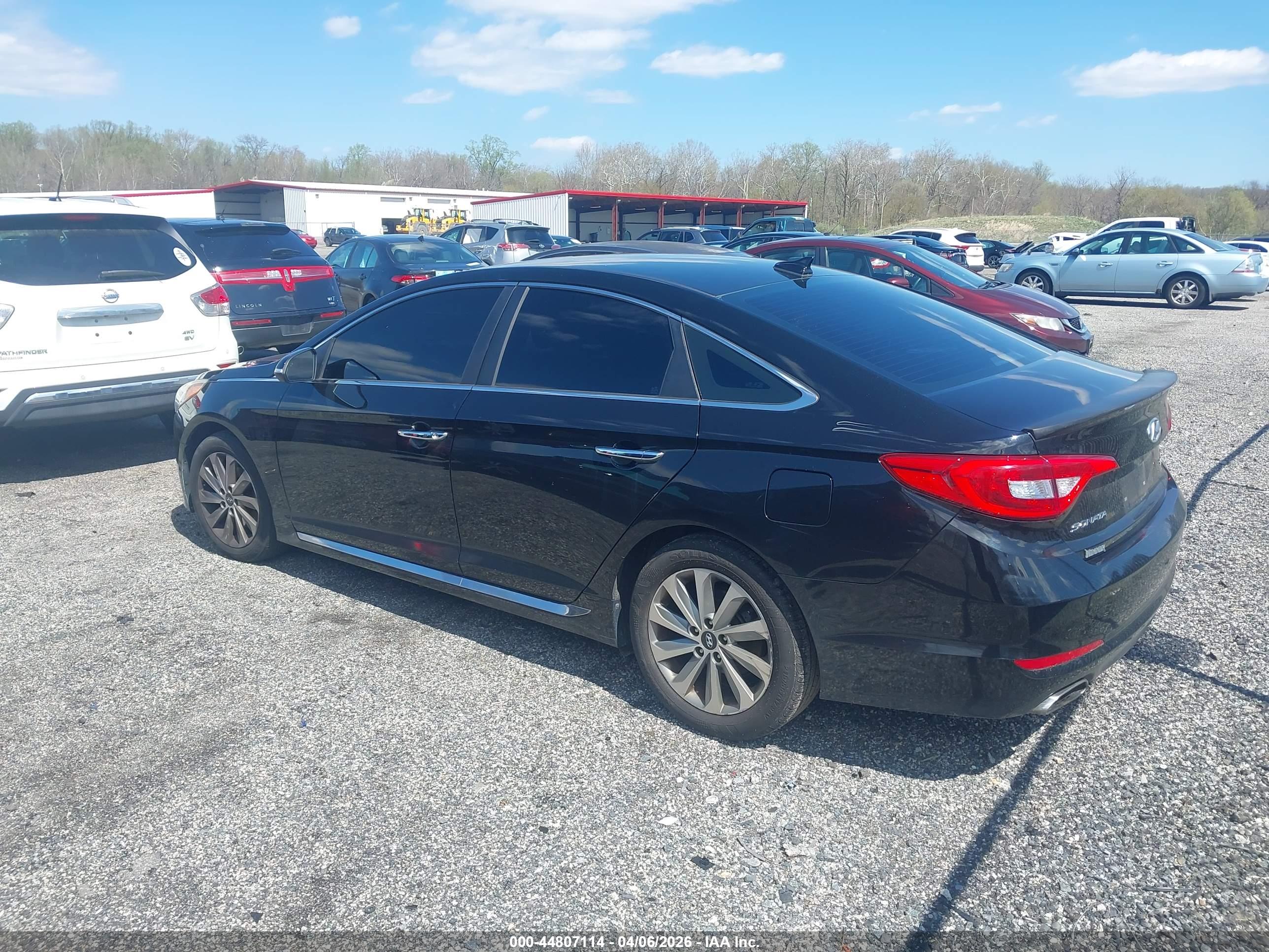 HYUNDAI SONATA image 3