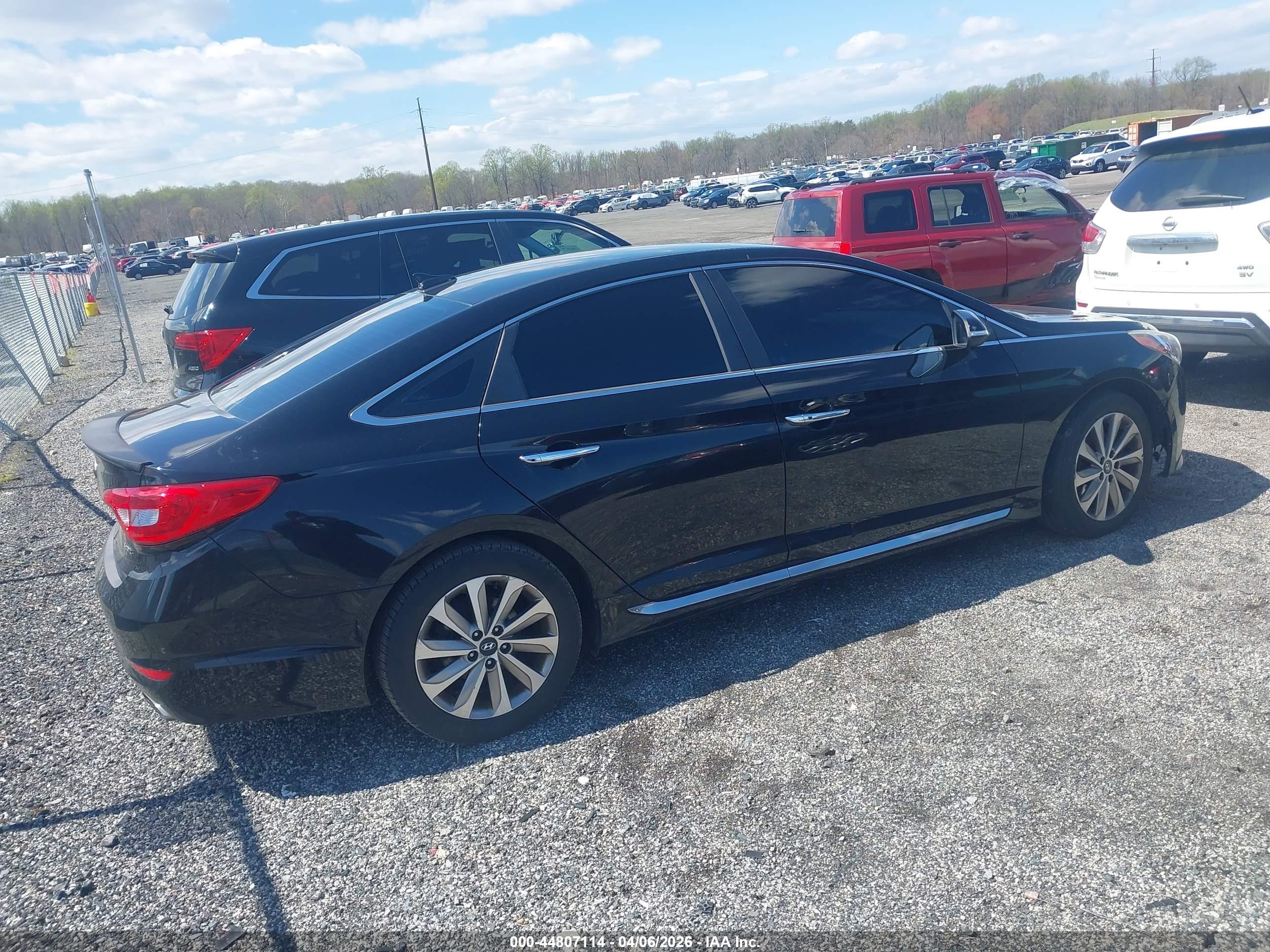 HYUNDAI SONATA image 4