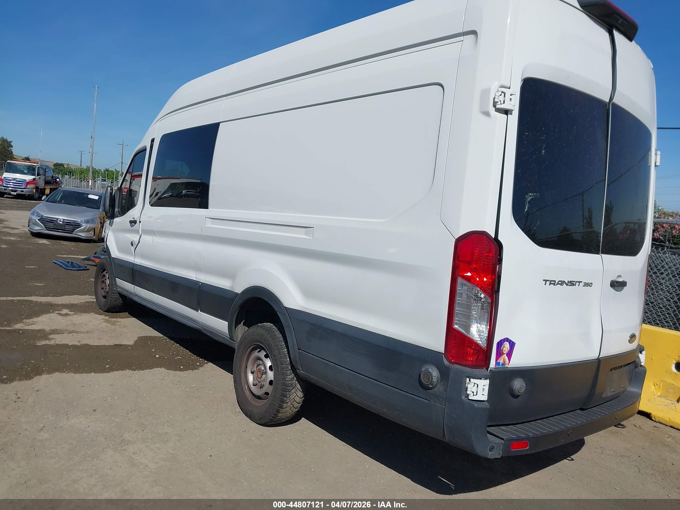 FORD TRANSIT-350 image 3