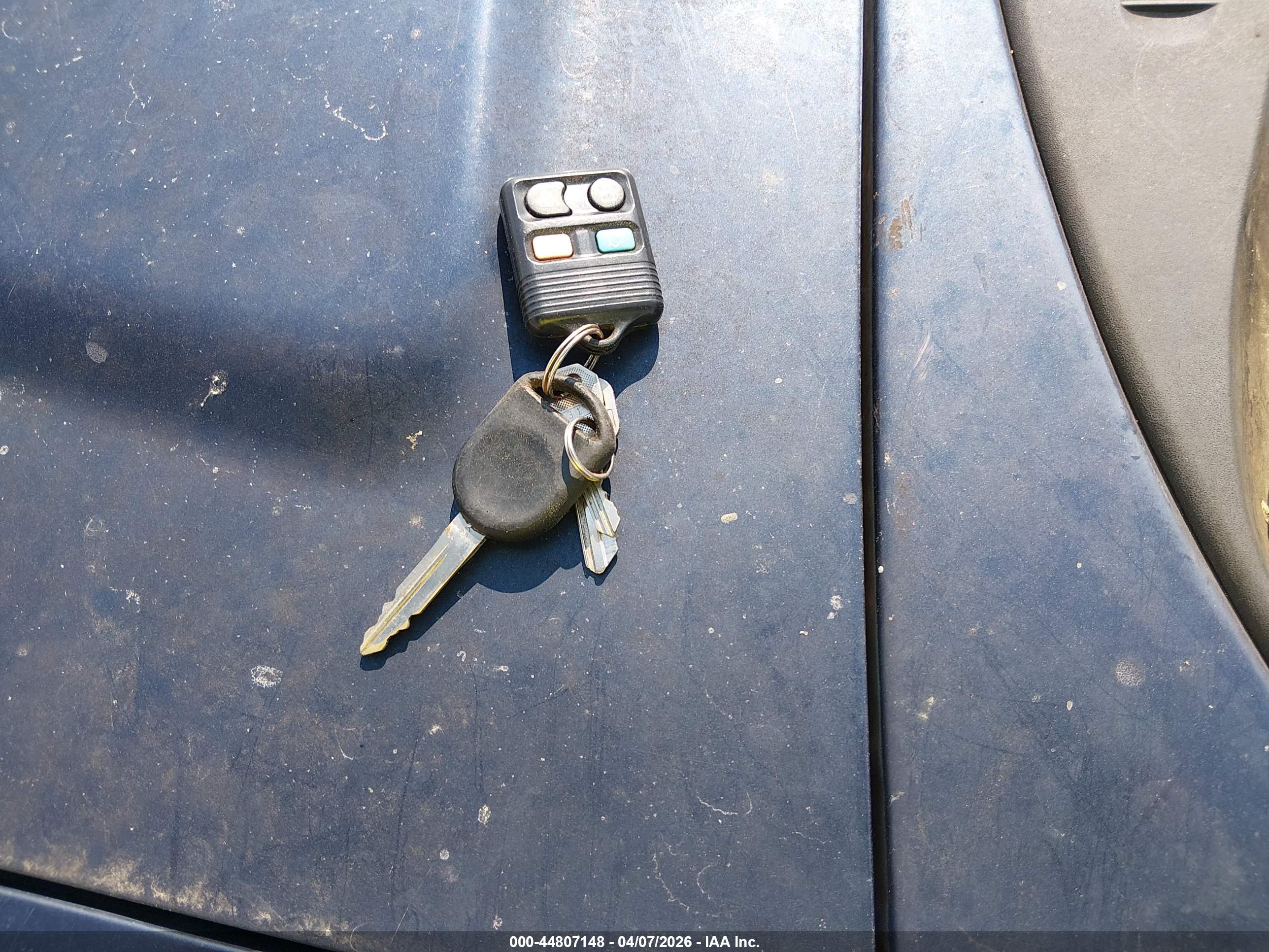 FORD EXPLORER image 11