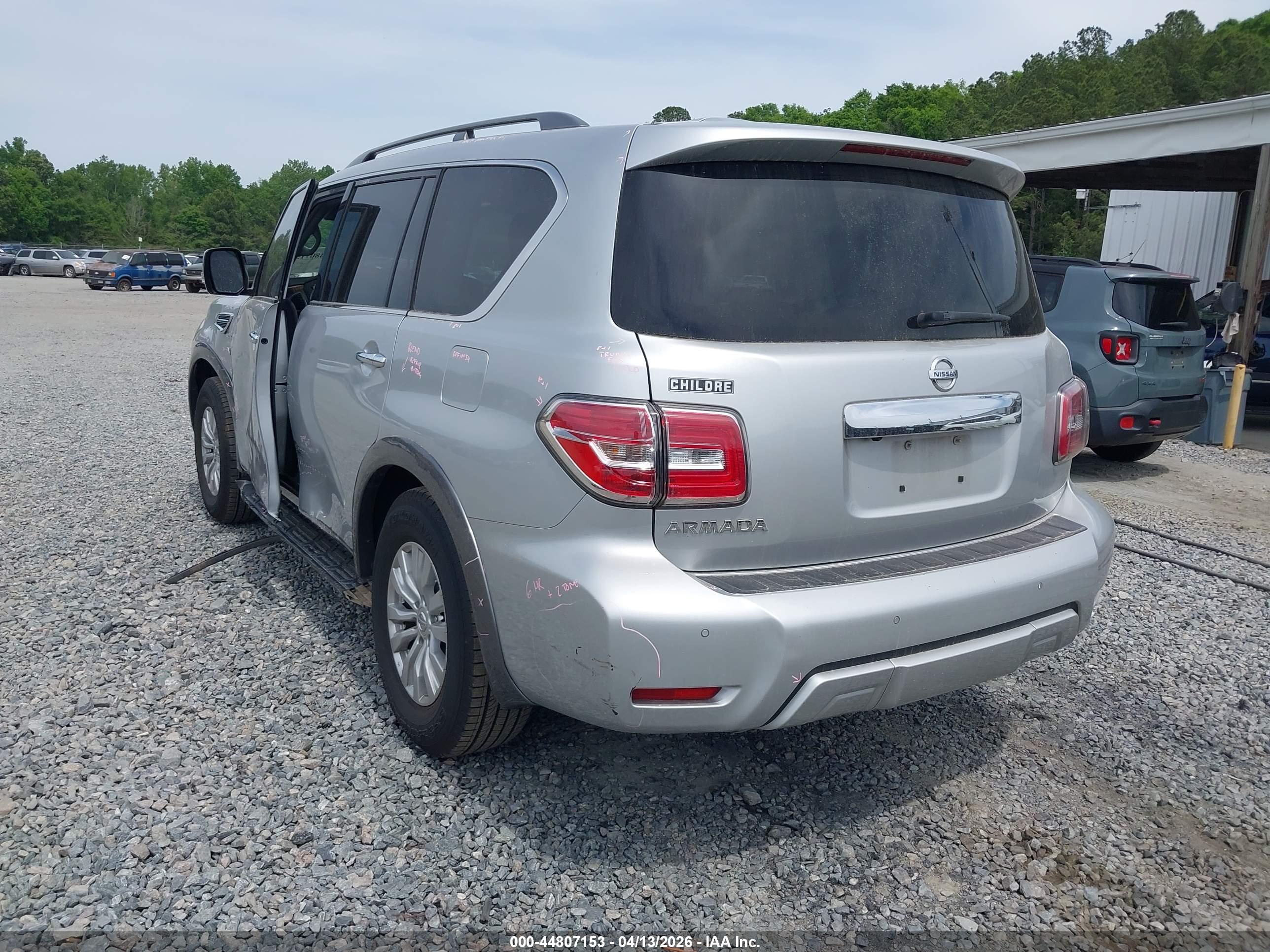 NISSAN ARMADA image 3