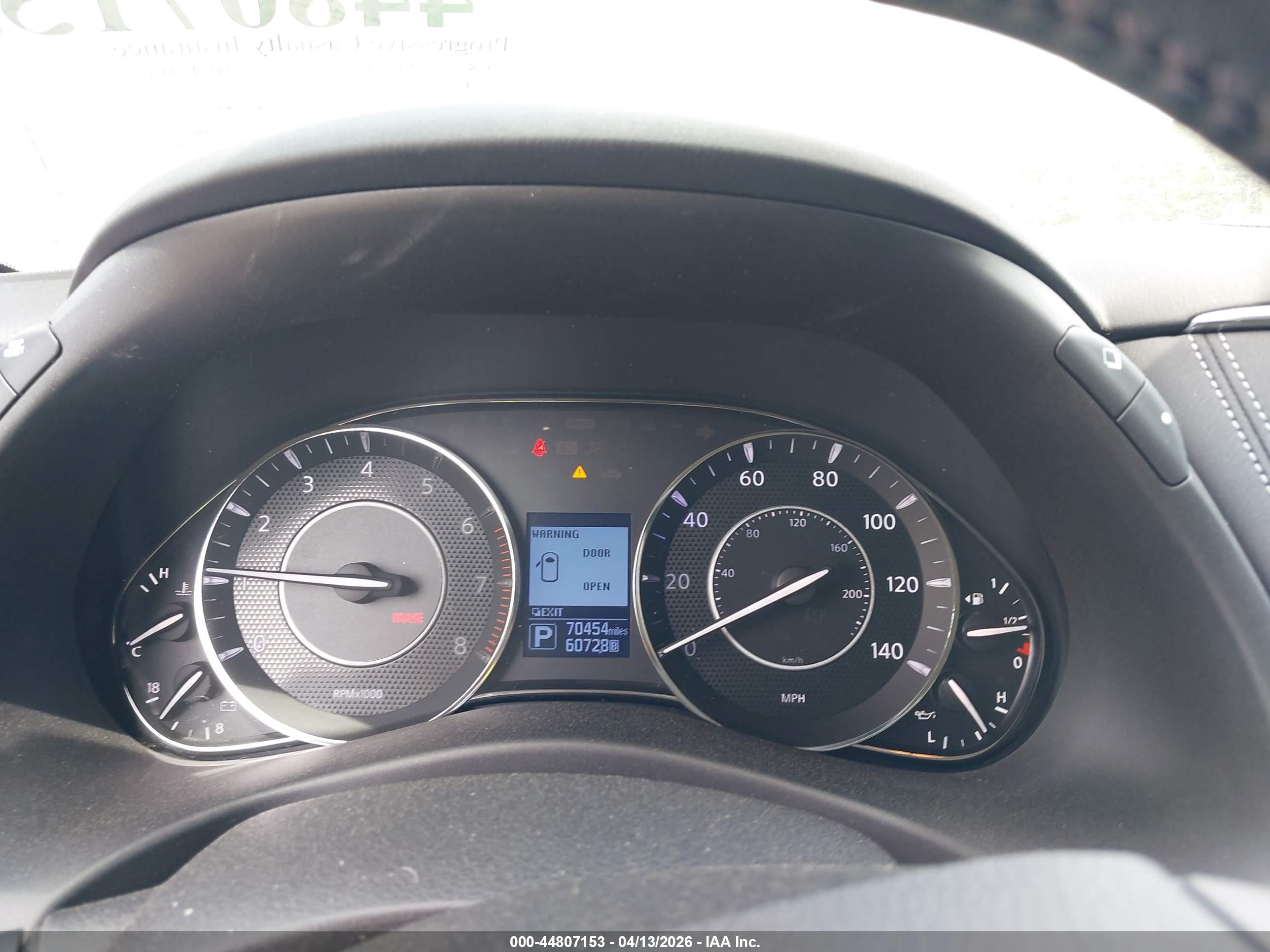 NISSAN ARMADA image 7