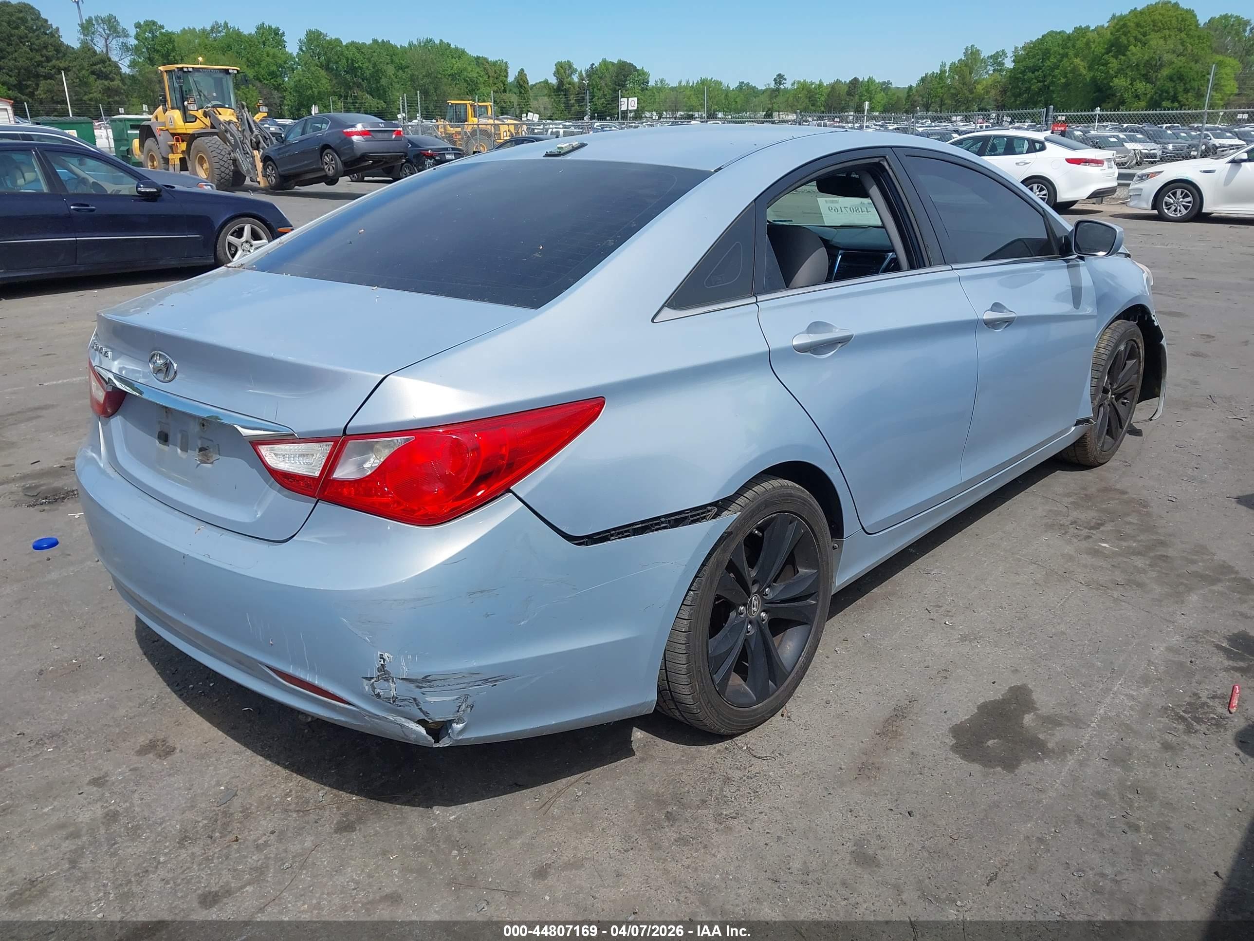 HYUNDAI SONATA image 4