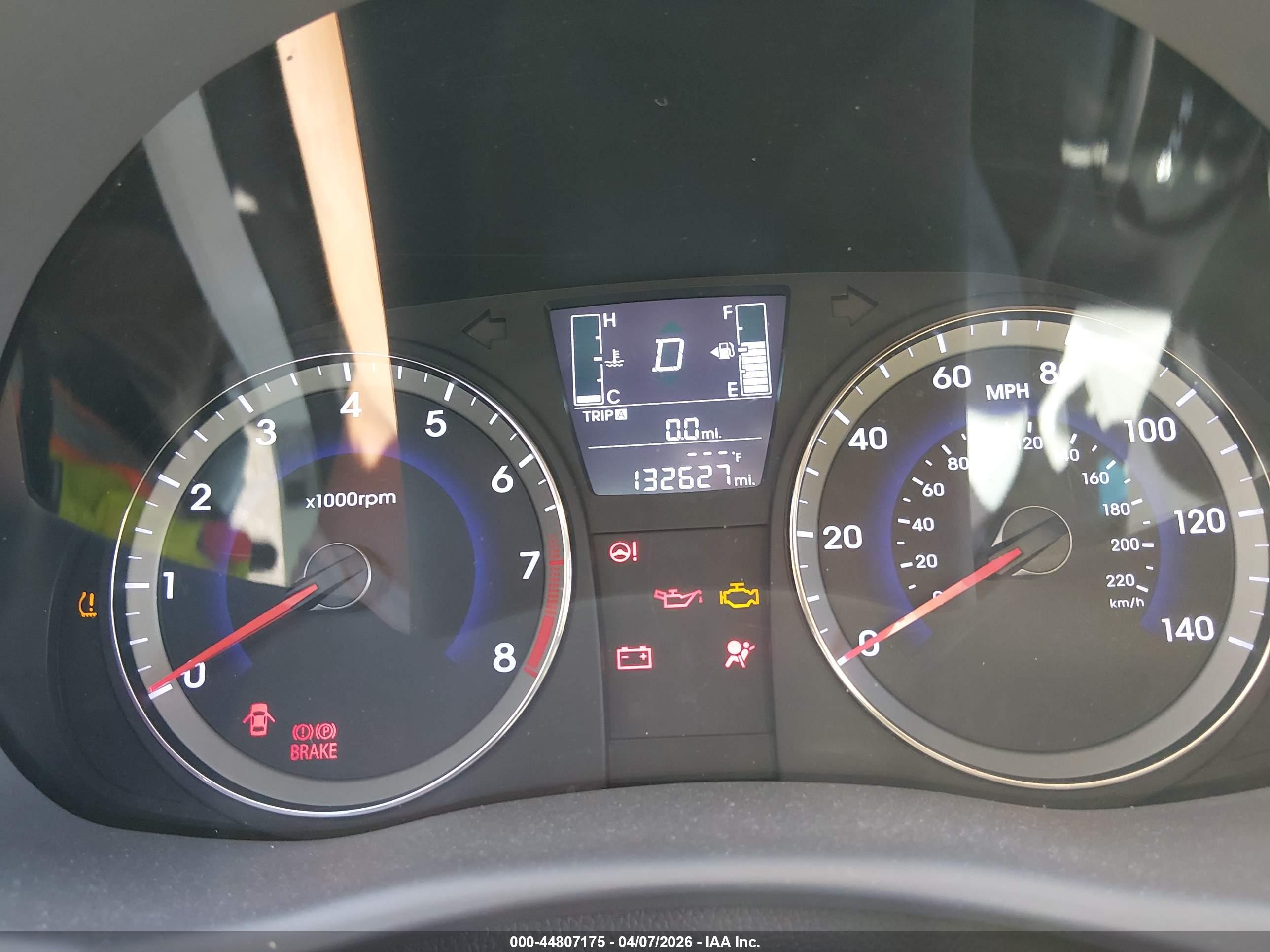 HYUNDAI ACCENT image 7