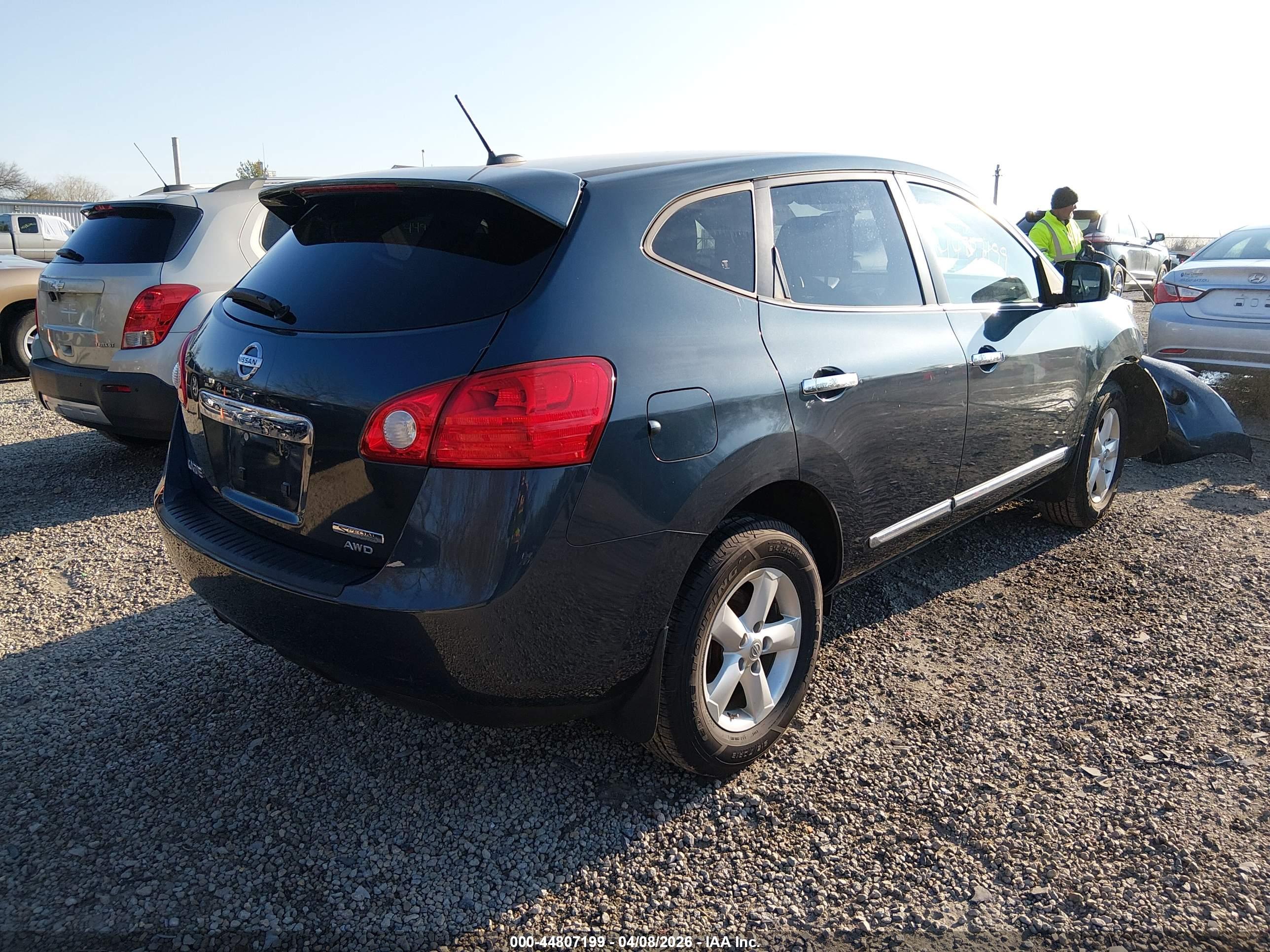 NISSAN ROGUE image 4