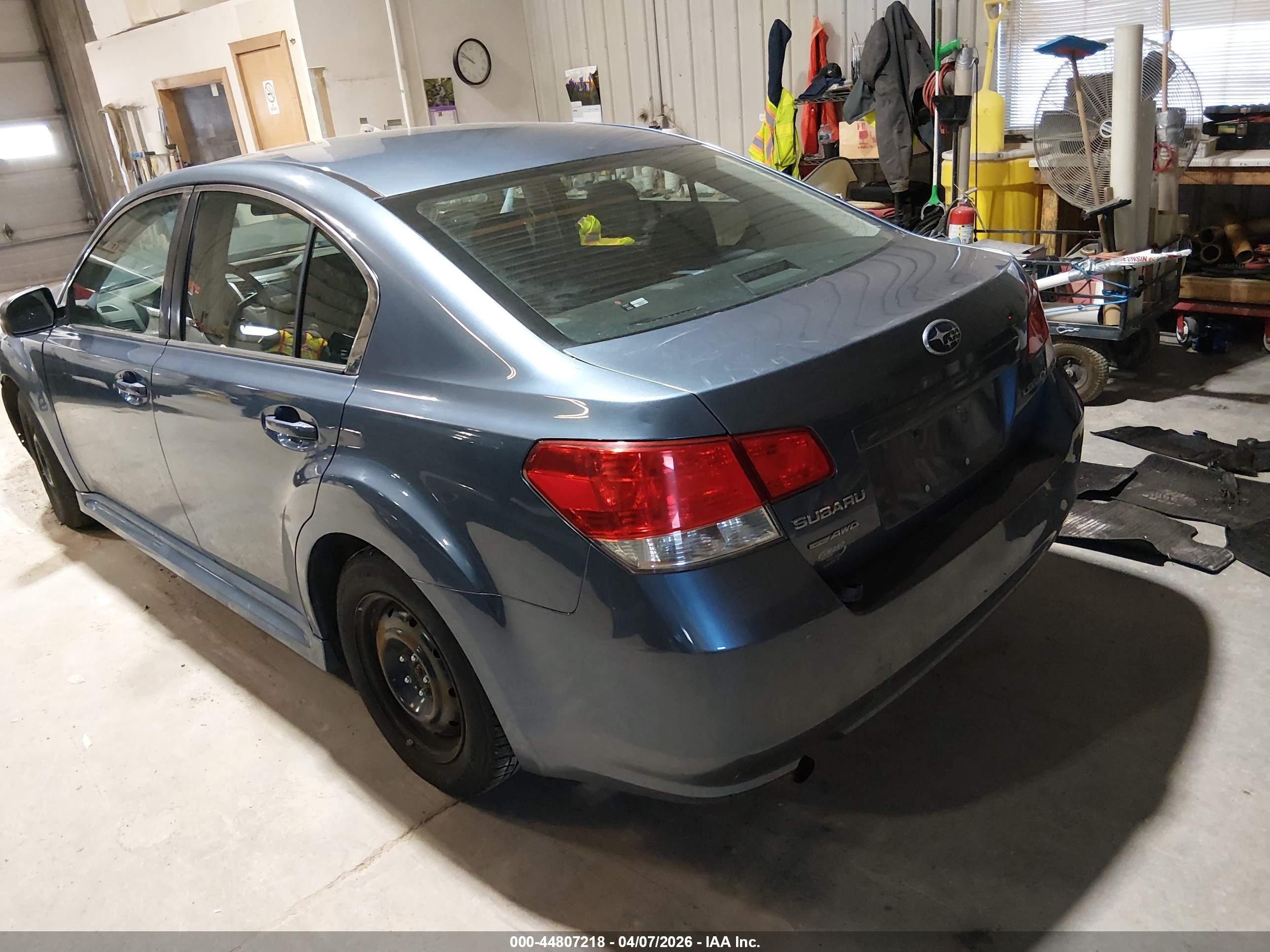 SUBARU LEGACY image 3