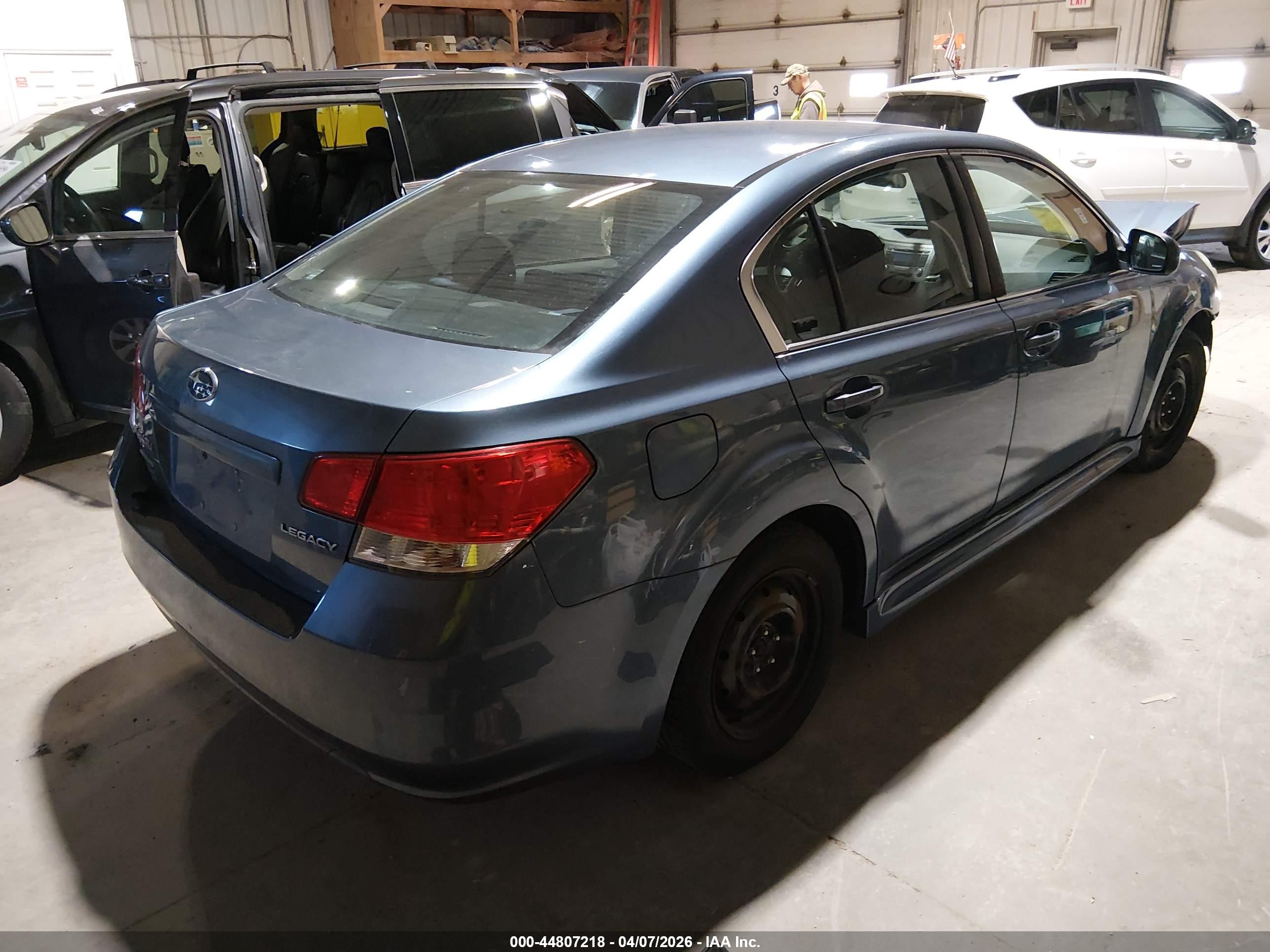 SUBARU LEGACY image 4